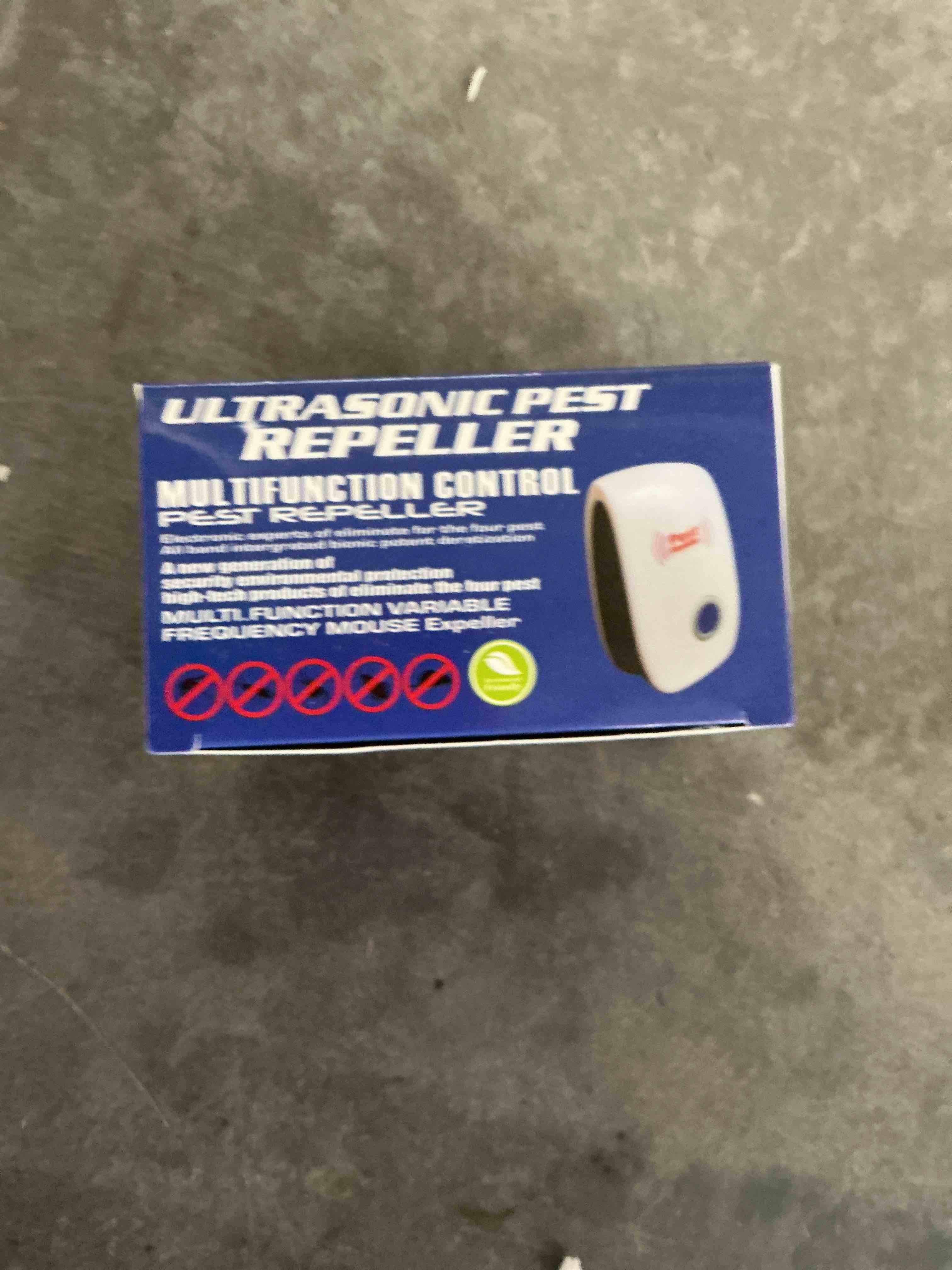 Condition photo showing New/Like New for ultrasonic pest repeller plug in 1 pack- electronic and electromagnetic insect control defender - roach bed bug mouse rodent mosquito bat cockroach squirrel wasp ultrasound king james