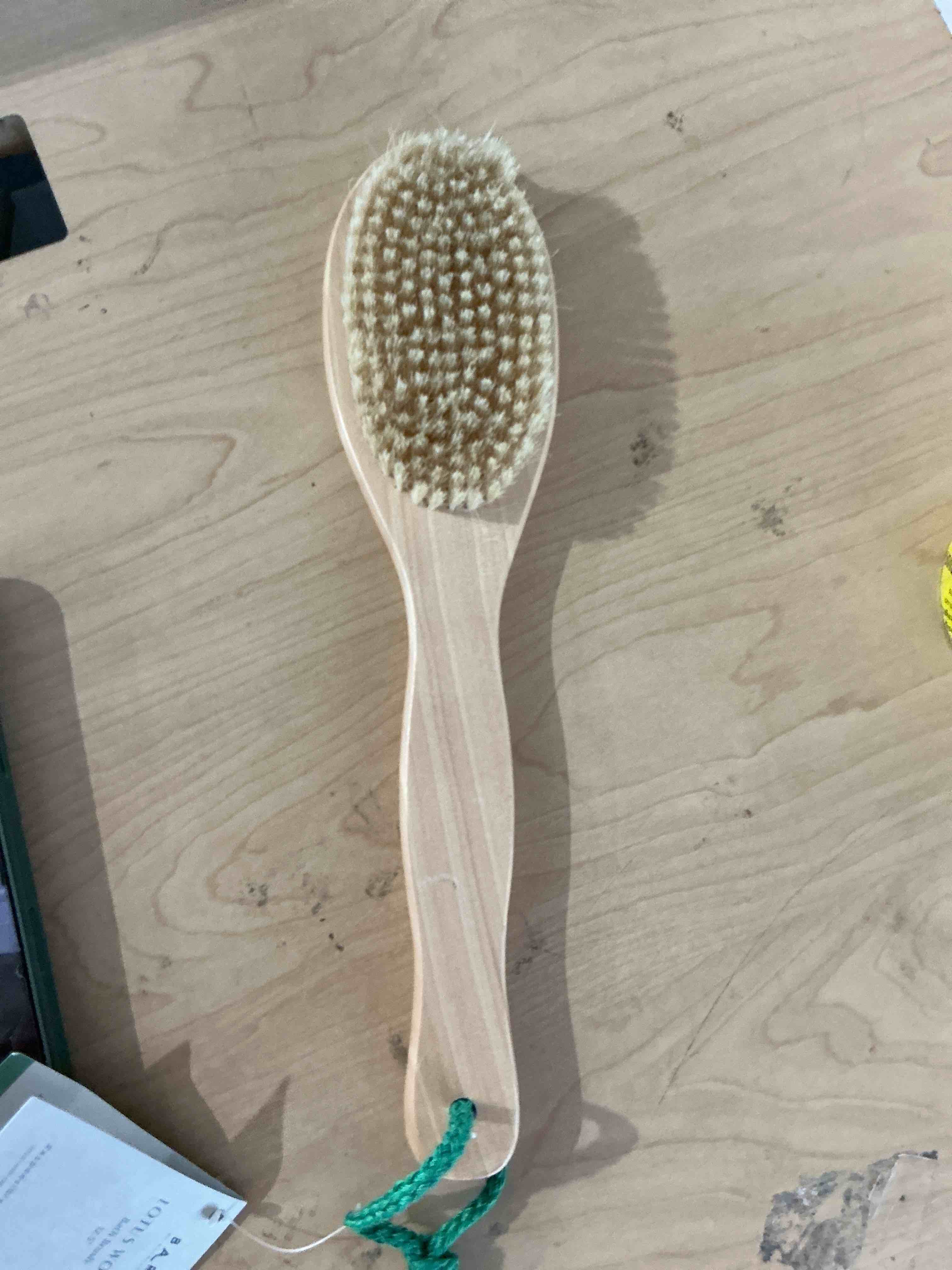 Condition photo showing New/Like New for owiizi bath brushes with soft and natural bristles antiskid wooden long handle shower body scrubber for wet or dry exfoliating,back scrub deep cleanse