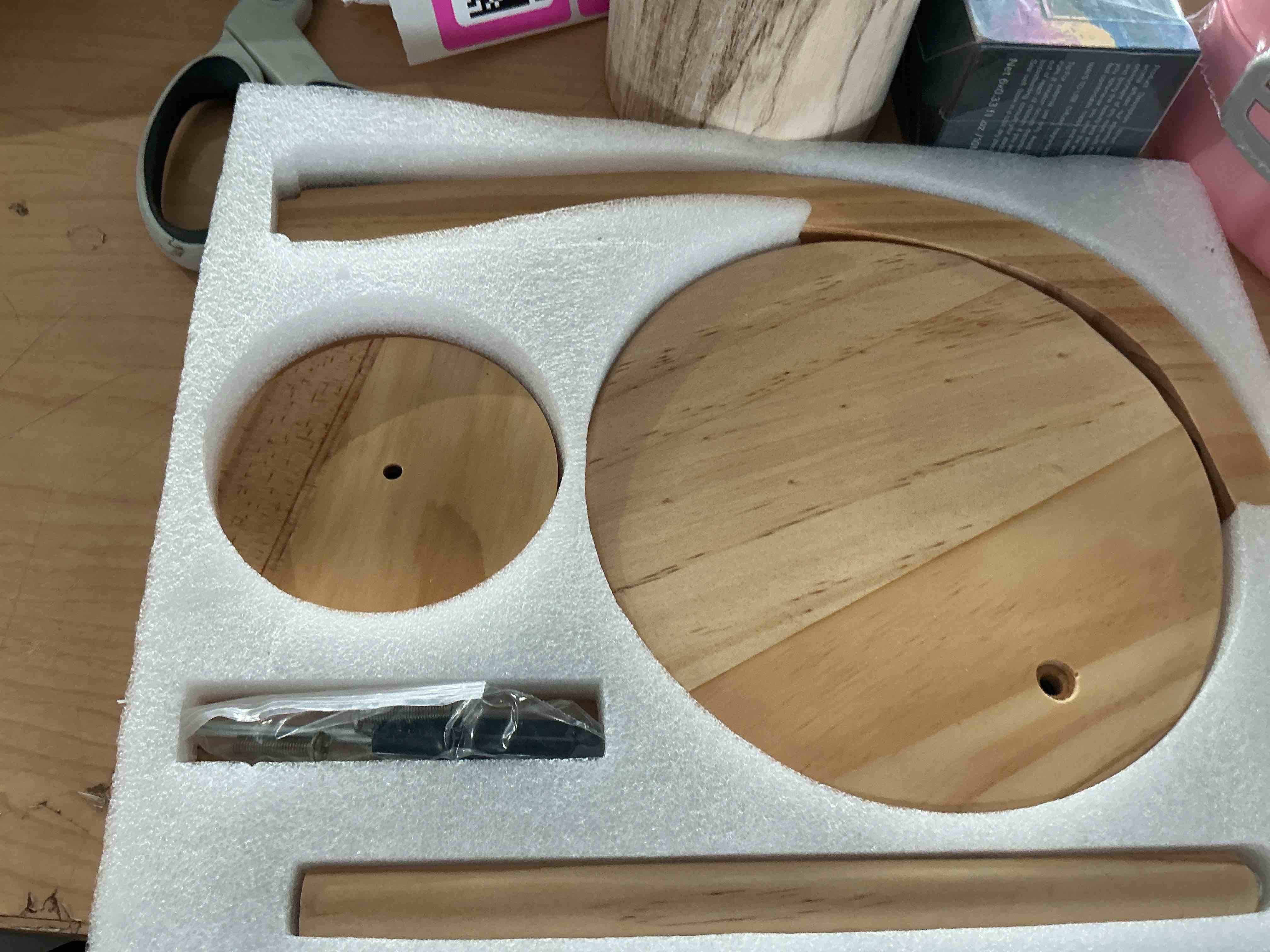 Condition photo showing New/Like New for speensun yarn holder for crocheting, crochet yarn holder, upgrade larger size & magnetic yarn ball holder for most yarns, rotating yarn holder hold yarn up to 1.1 lbs with packaging box