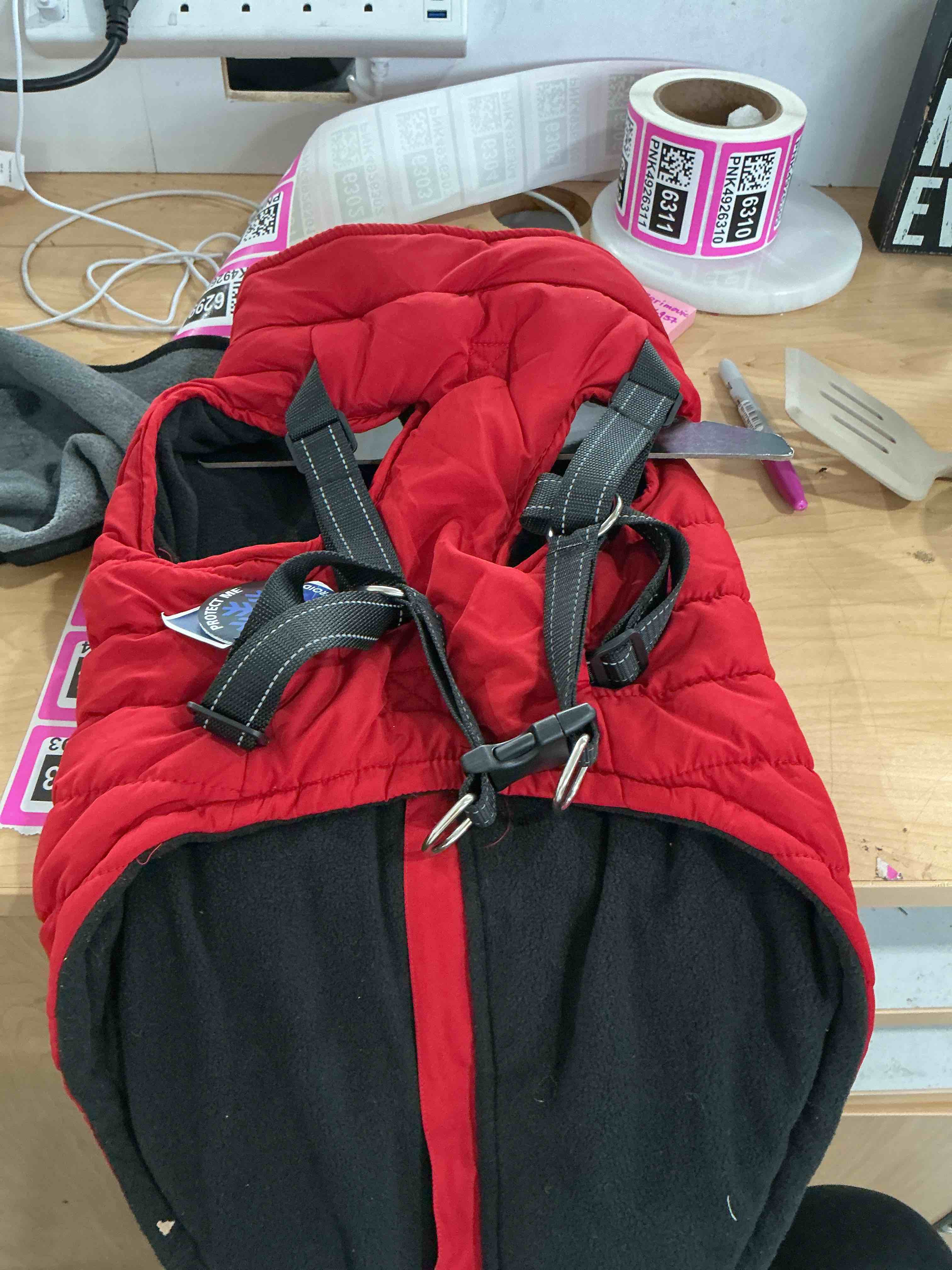 Condition photo showing New/Like New for pet apparel xl – tg cold alert