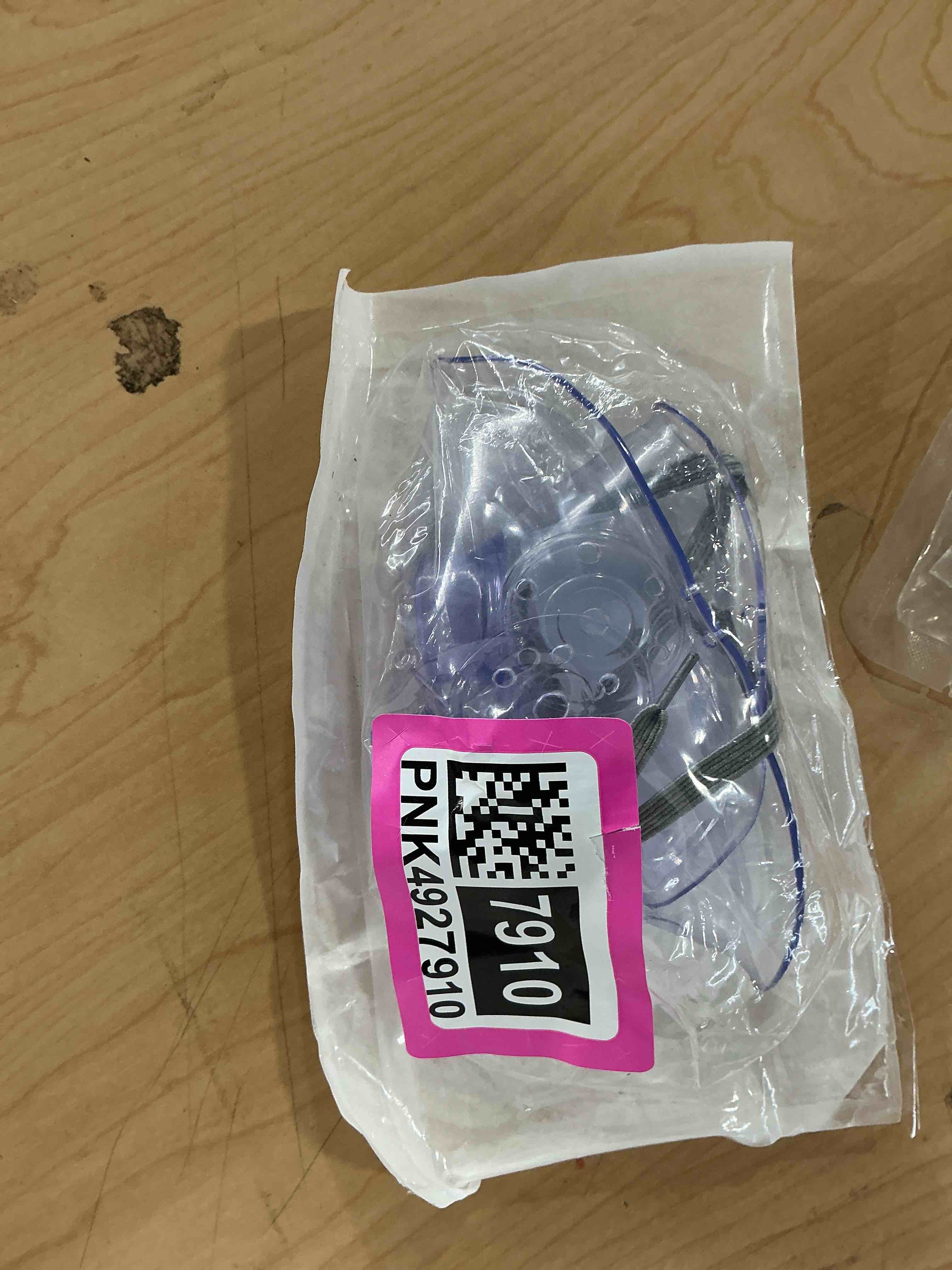 Condition photo showing New/Like New for mouthpiece kit - 139b