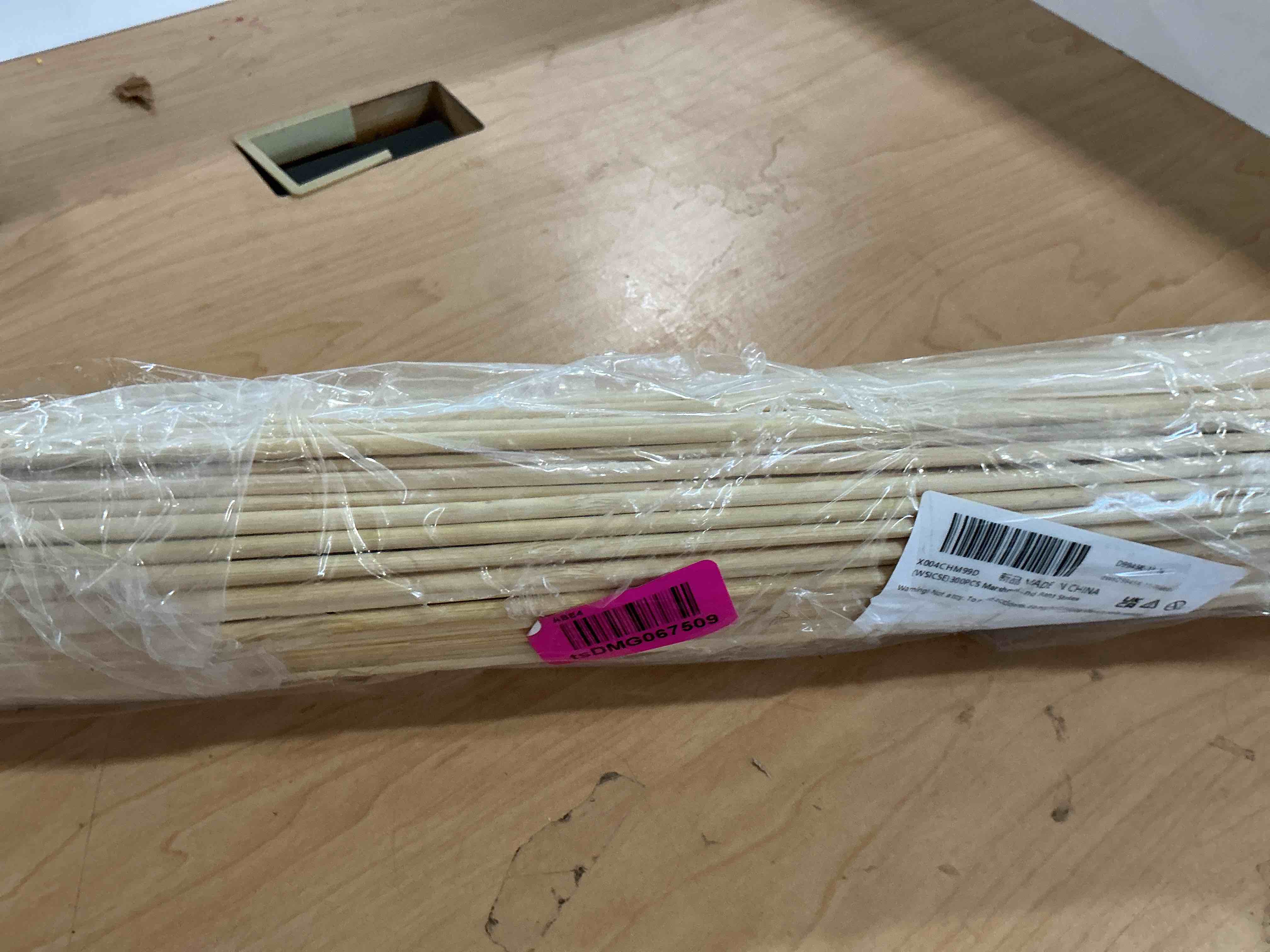 Condition photo showing New/Like New for 300pcs 16" bamboo skewers sticks for flower bouquet plant support barbecue smores roasting marshmallows chocolate fountain plant stakes fruit and crafting,?=4mm