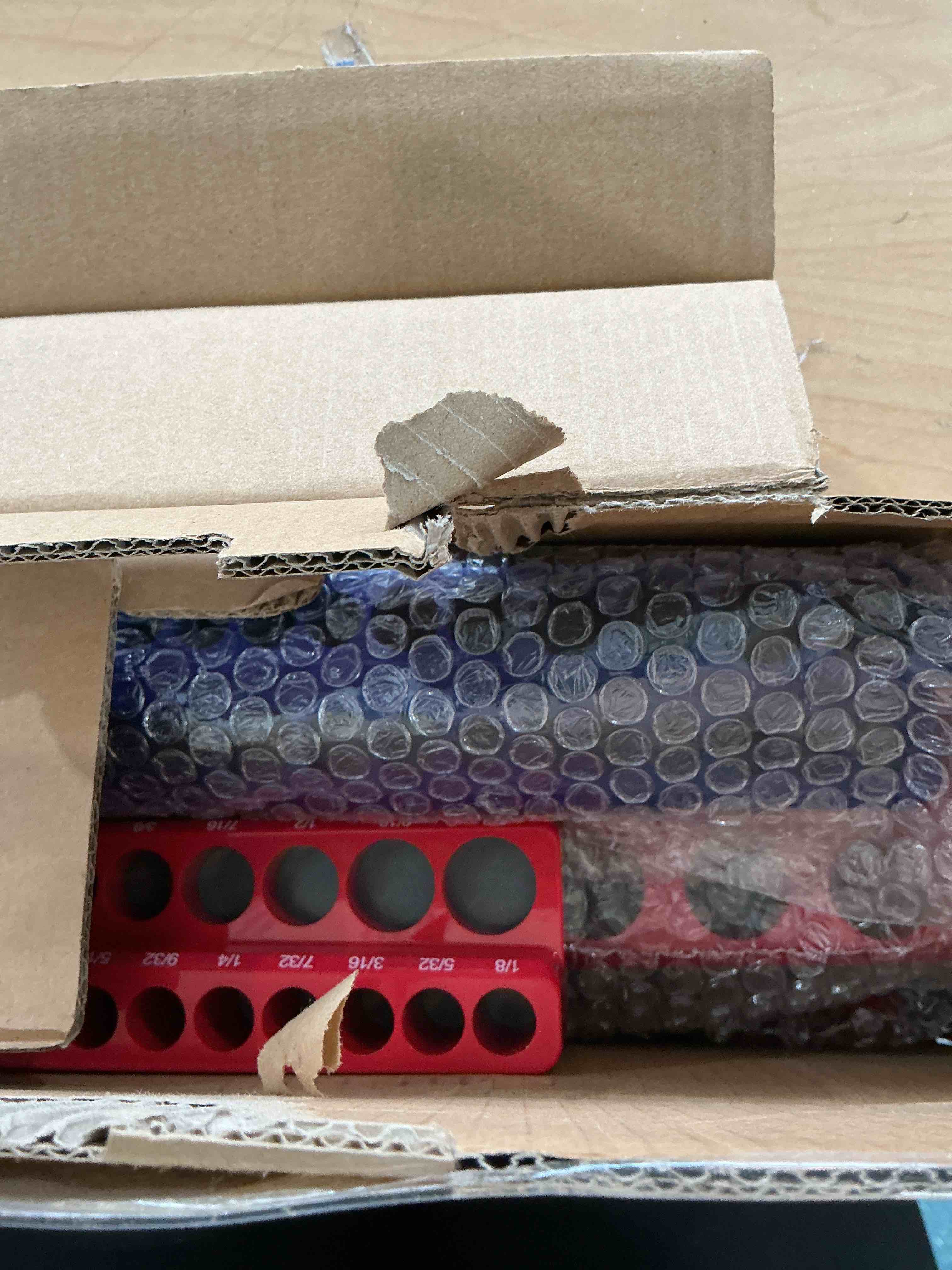 Condition photo showing New/Like New for magnetic socket organizer set, 6pcs socket holder, 1/4", 3/8", 1/2" sockets holds 143 pieces magnetic sockets trays (blue&red, 6 pcs) 6pcs red/blue