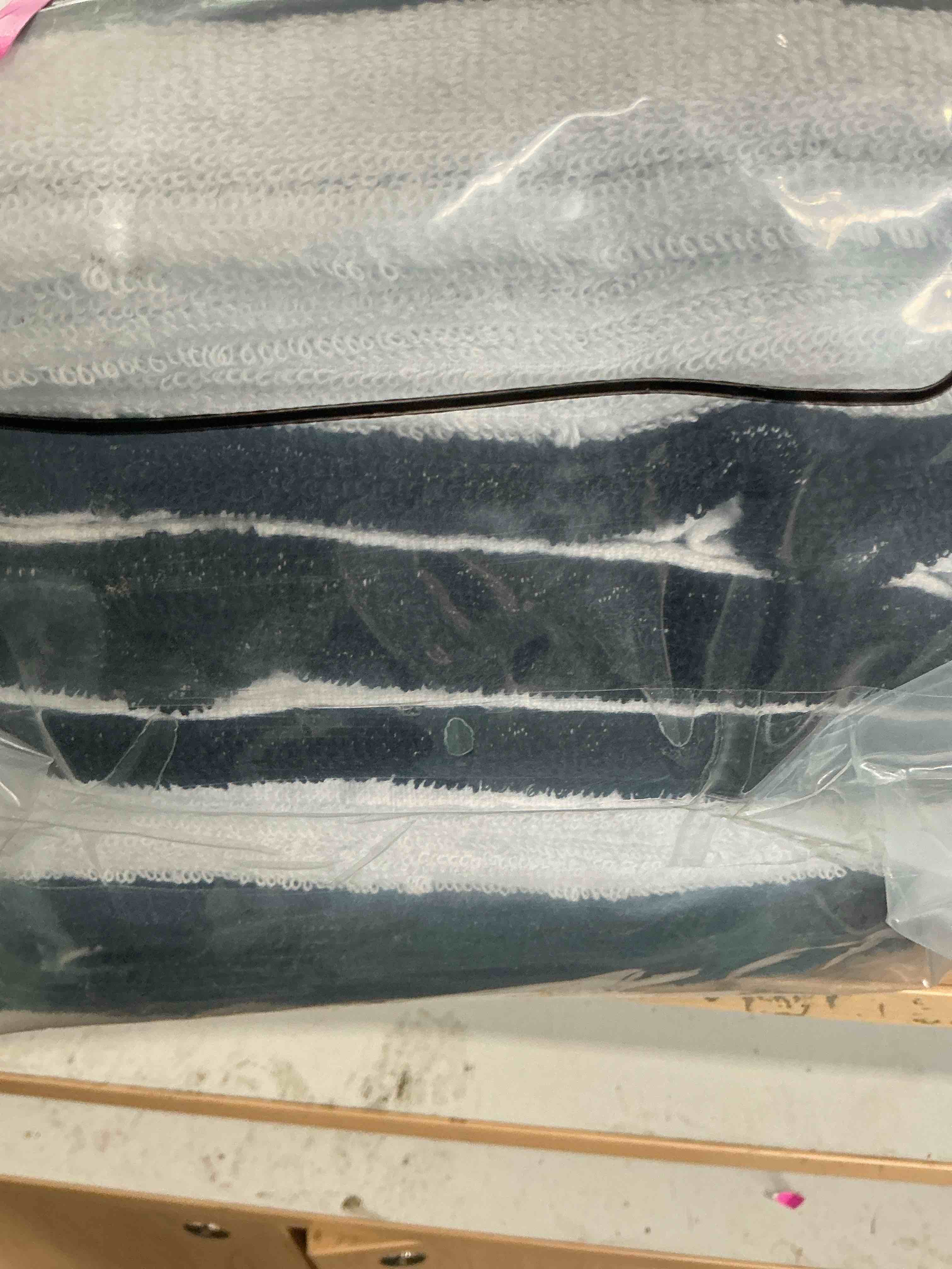 https://s3.amazonaws.com/lotting-images-prod/NonstopDeals/PNK4928412_1780759353441.jpeg