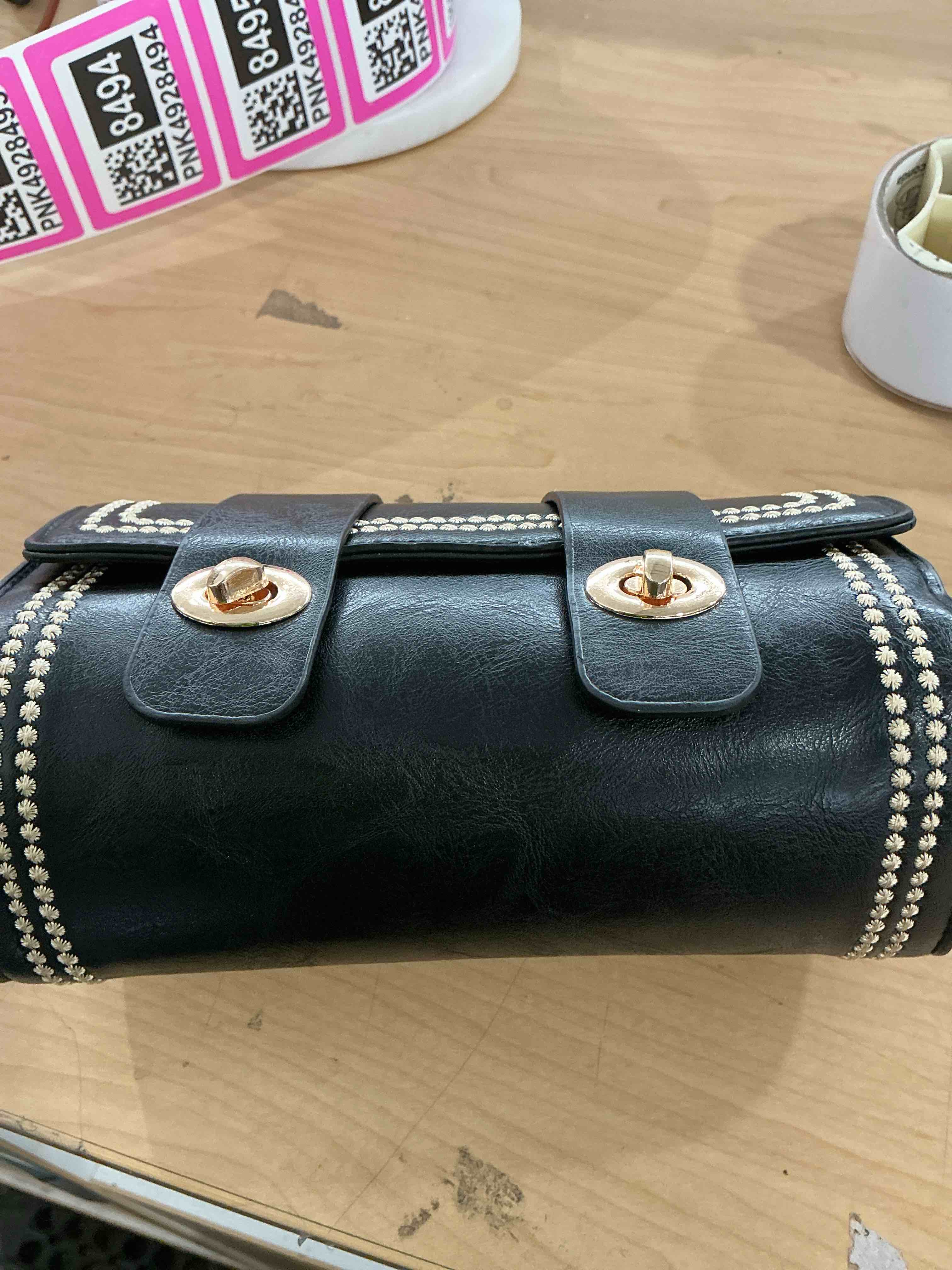 https://s3.amazonaws.com/lotting-images-prod/NonstopDeals/PNK4928492_1780771814316.jpeg