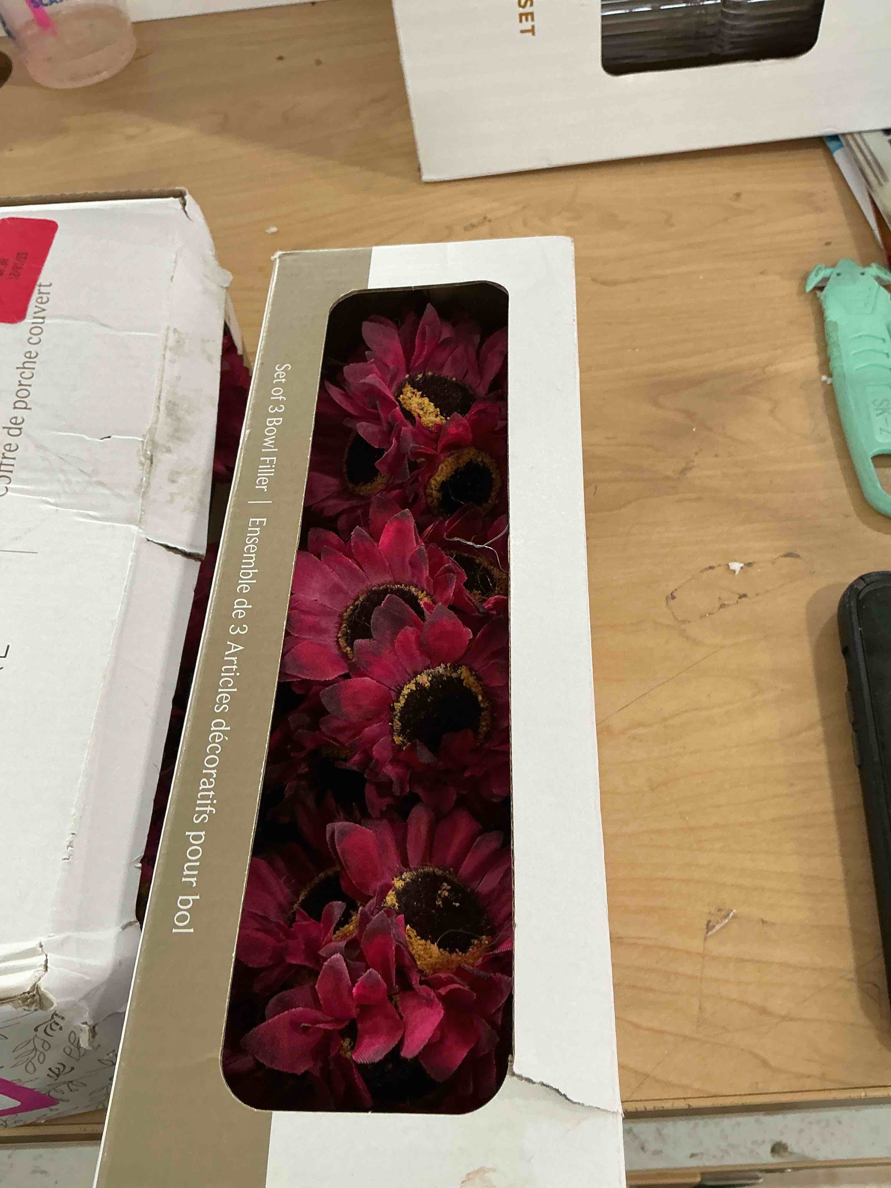 Condition photo showing New/Like New for pinkwinlyn set of 3 artificial sunflowers metal pot centerpiece farmhouse sunflowers floral arrangements with rectangle wooden planter 11" for rustic wedding spring summer home kitchen table shelf décorpink