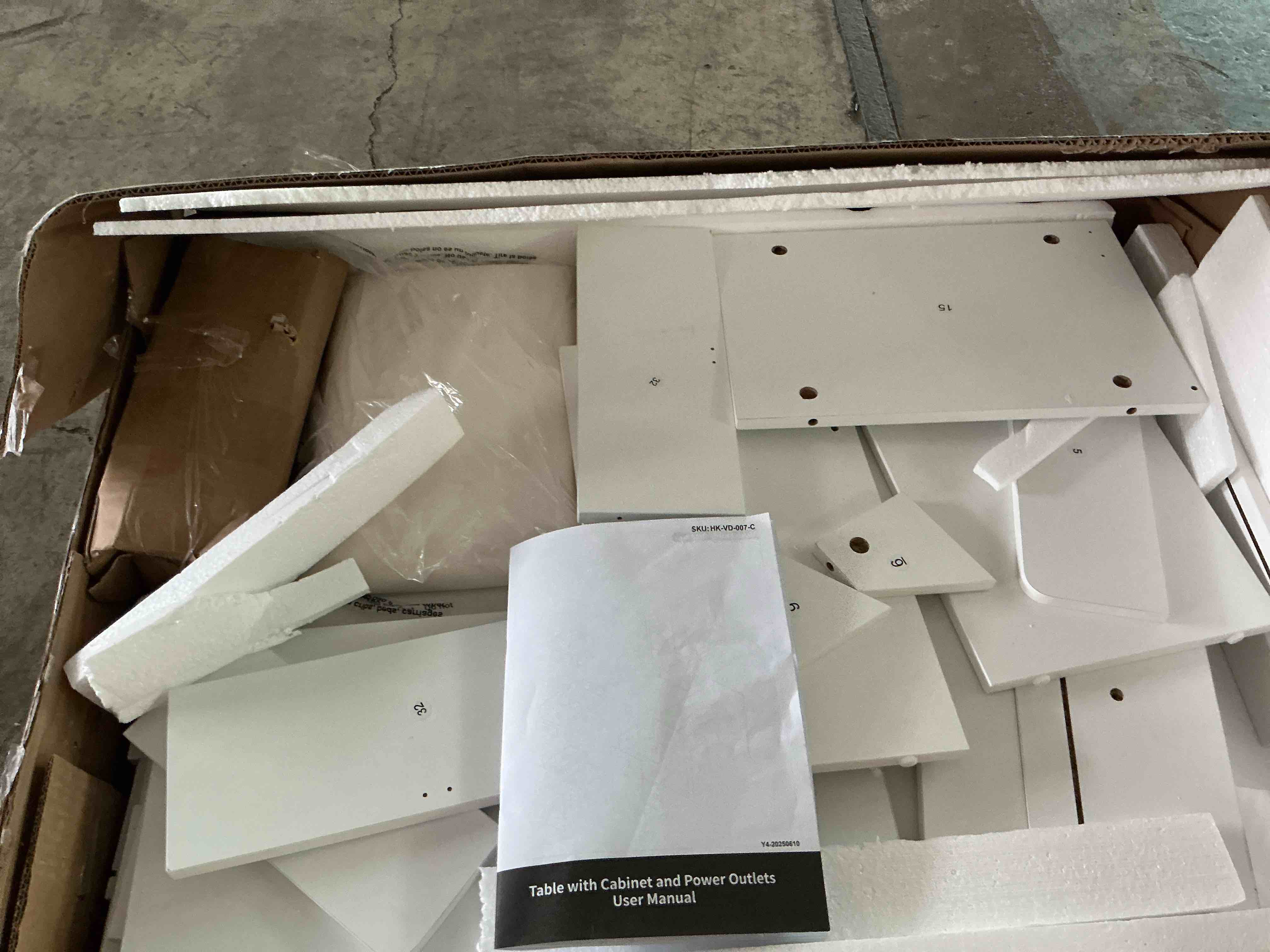Condition photo showing New/Like New for makeup vanity desk with mirror and lights,vanity set with mirror and stool and lights 3 color,white vanity desk with drawers,make up table with power outlet,dressing table with cabinet,storage shelves