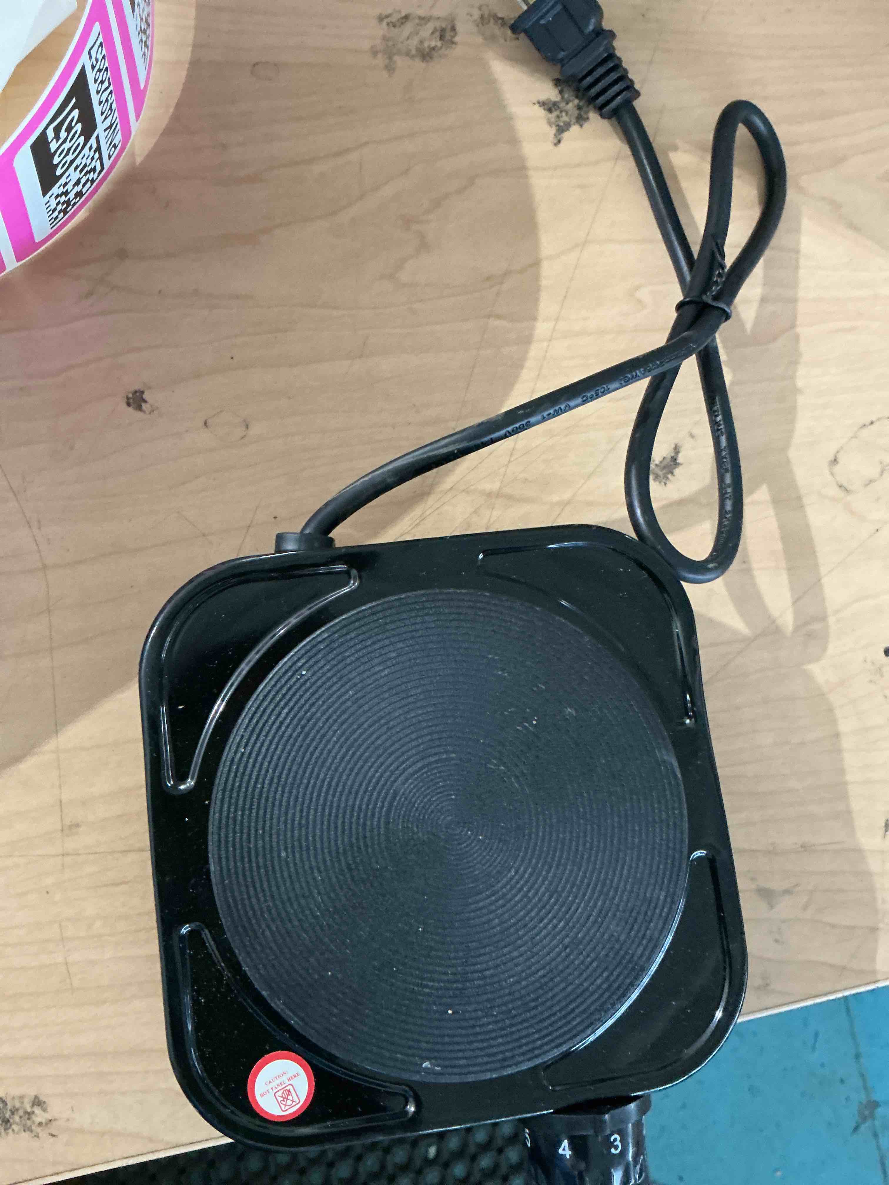 Condition photo showing New/Like New for countertop single cast iron burner 1000 watts electric hot plate with adjustable temperature 6.1" cooktop for dorm, office, home, camp, compatible for all cookwares