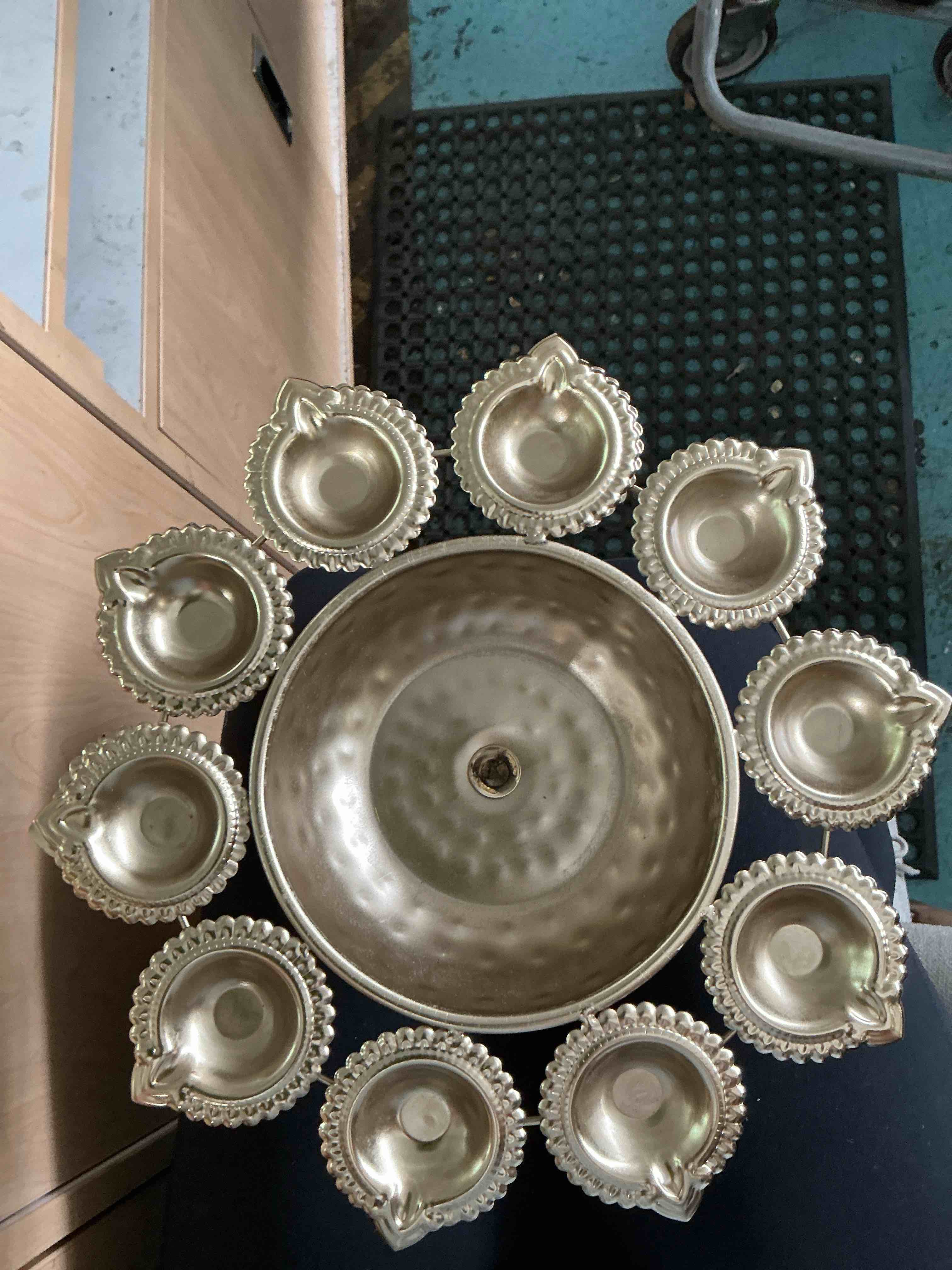 Condition photo showing New/Like New for zig zag handcrafted metal urli bowl with (10 diyas) for floating flowers & tea light candles – perfect for home, wedding,office, and table decor, diwali & christmas decorations 12-inch, gold