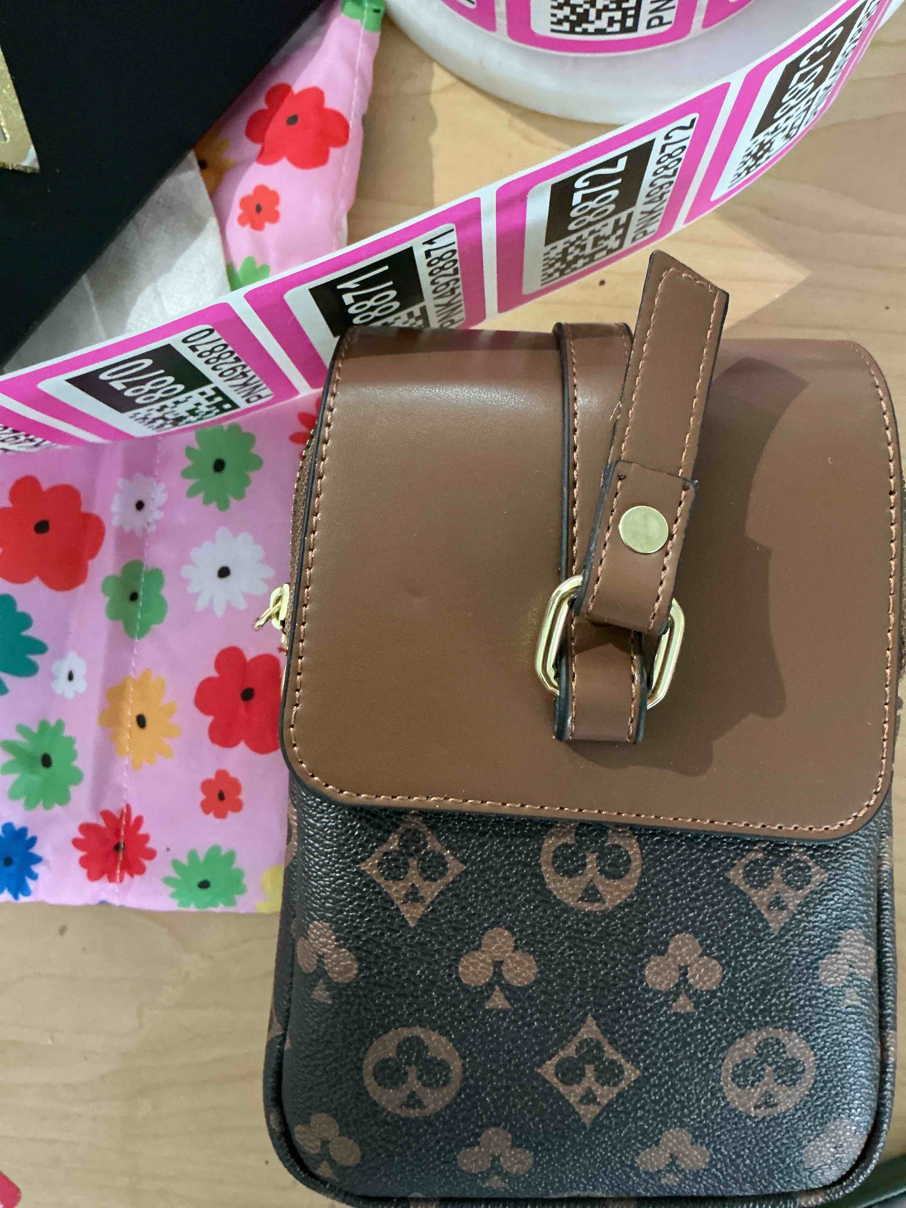 Condition photo showing New/Like New for summer womens crossbody small square bag 2026 new fashion casual soft leather phone bag western style shoulder bag shopping bags