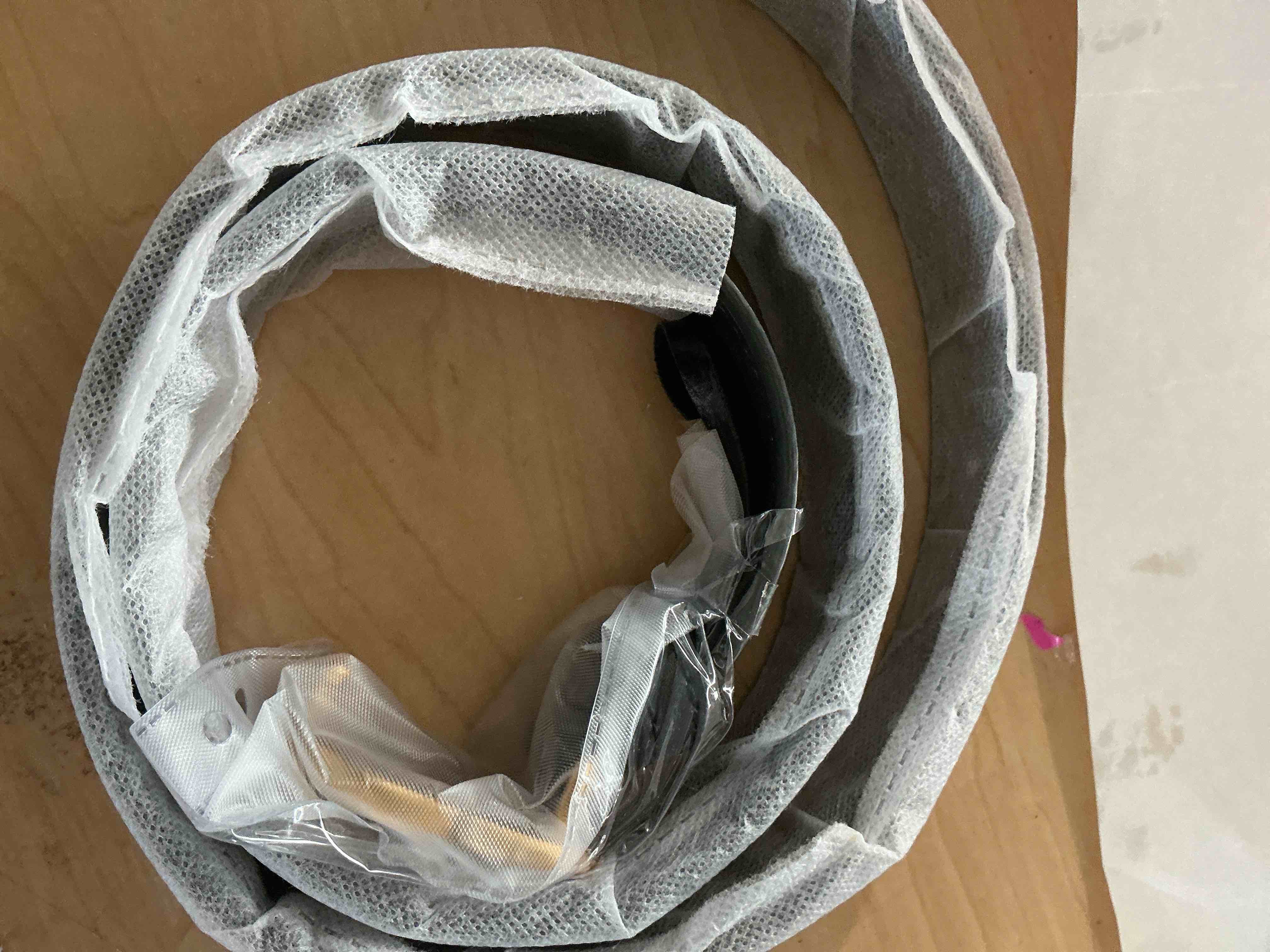 Condition photo showing New/Like New for classics leather belt for women fashion ladies belts for jeans dress pants