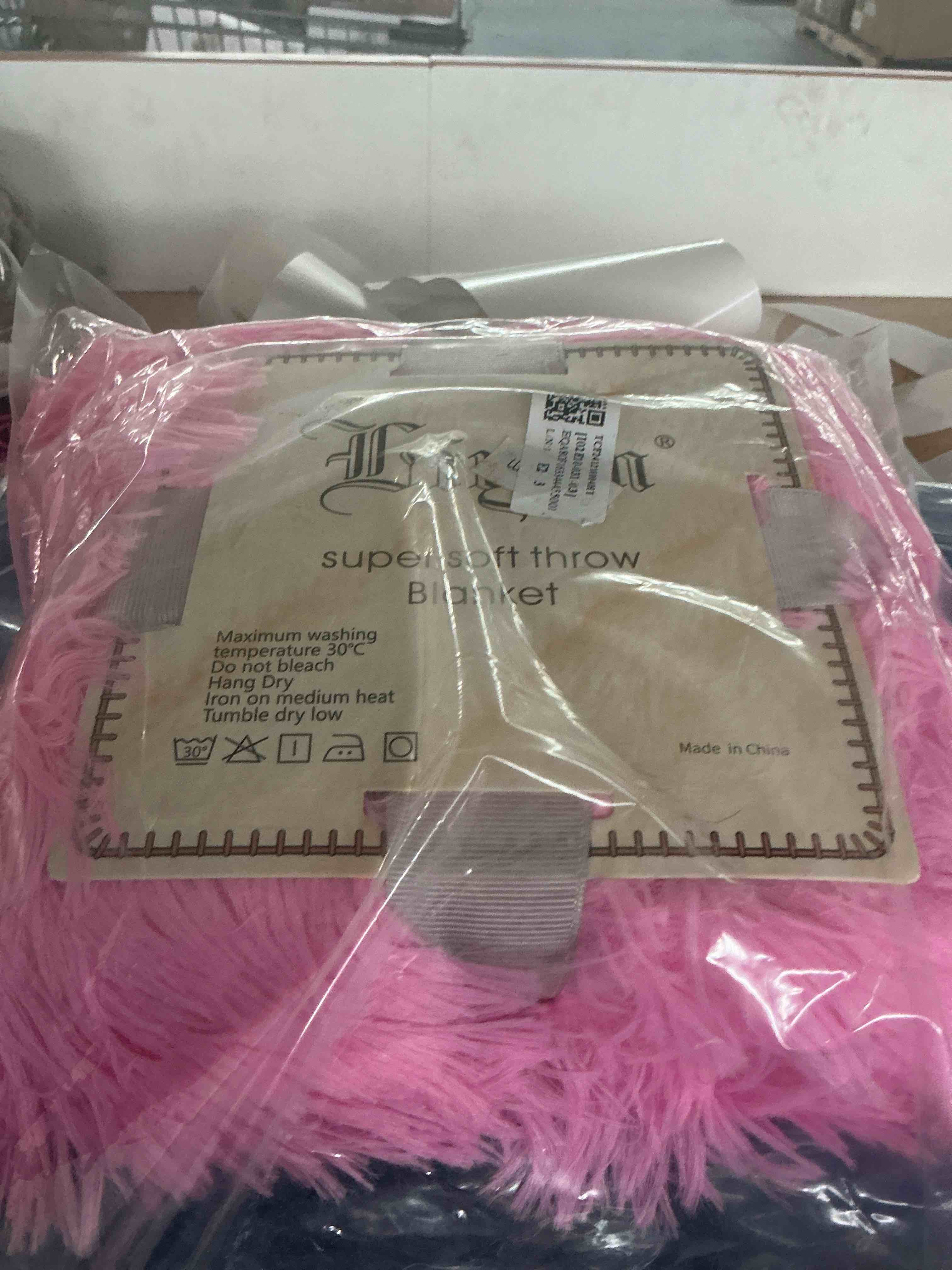 Condition photo showing New/Like New for benron light pink throw blankets, soft shaggy fuzzy sherpa cute baby pink throw cozy fluffy faux fur blankets for bed couch sofa washable, 50"x60" throw 