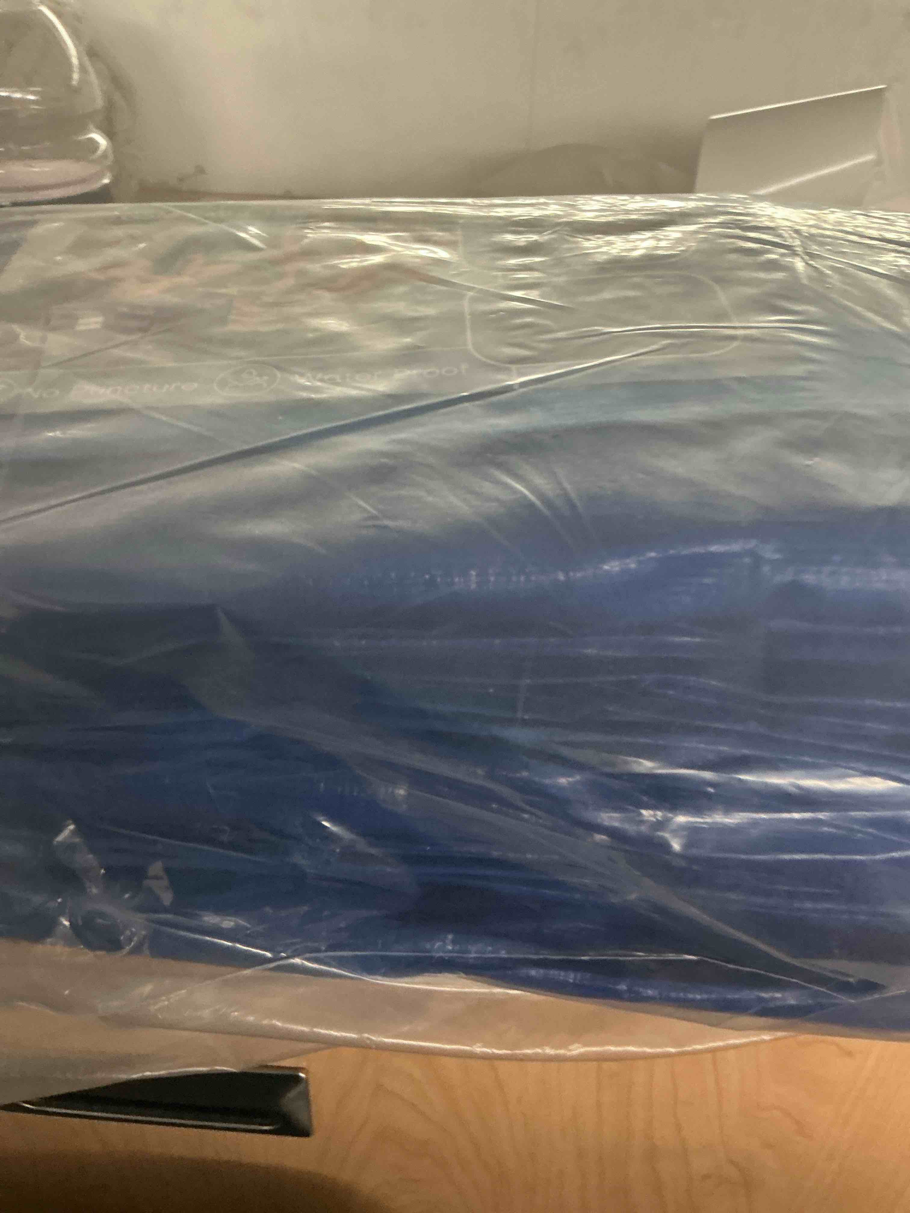 Condition photo showing New/Like New for ticonn heavy duty tarp cover, extra thick tarps waterproof tear and rip proof uv resistant tarpaulin with reinforced grommets and edges (5.5 mil, 6'x8') blue-5.5 mil 6'x8'