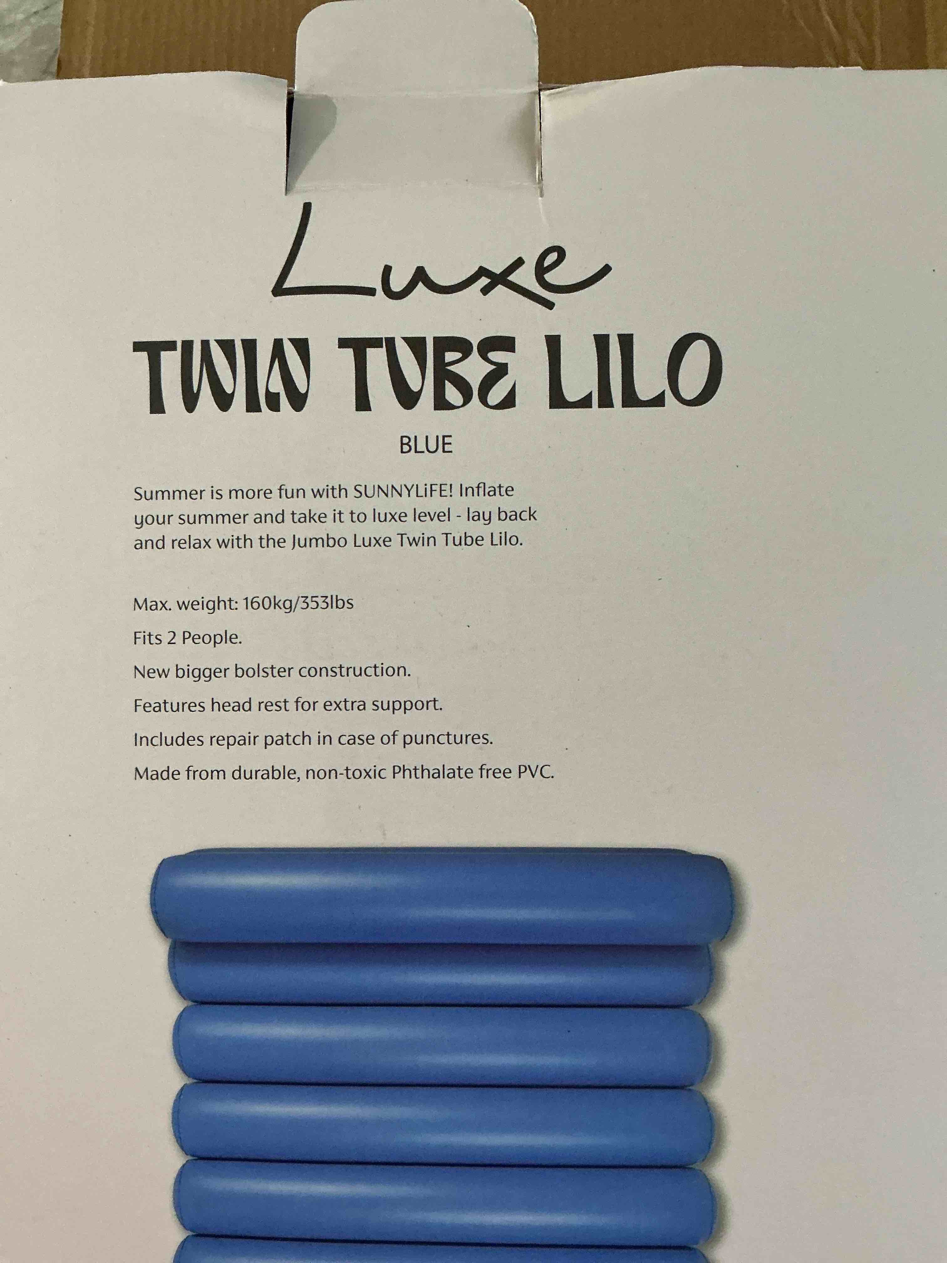 Condition photo showing New/Like New for sunny life  luxe to be leo in a light blue color pool float design for lounging on water l1 70 cm wide 67 height 48