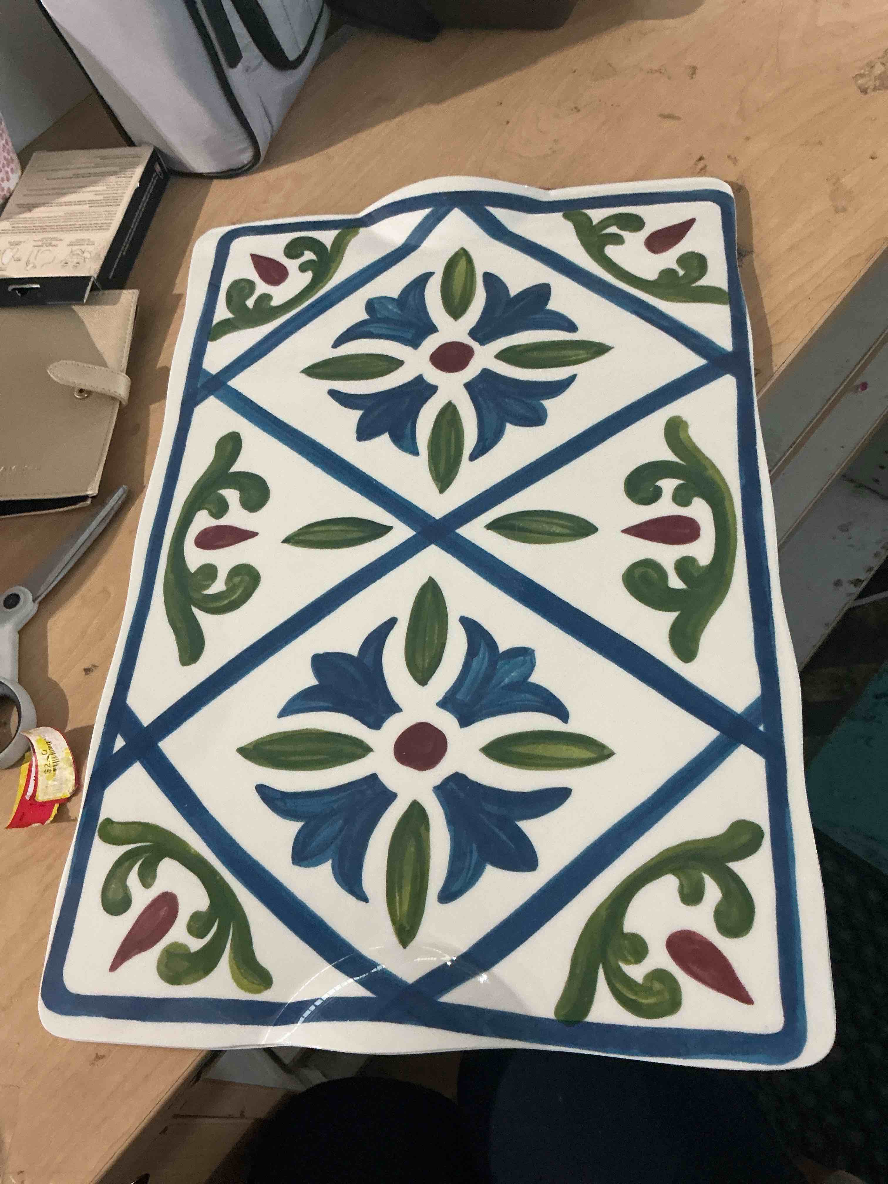 Condition photo showing New/Like New for serving platter. featuring a traditional portuguese azulejo tile pattern.