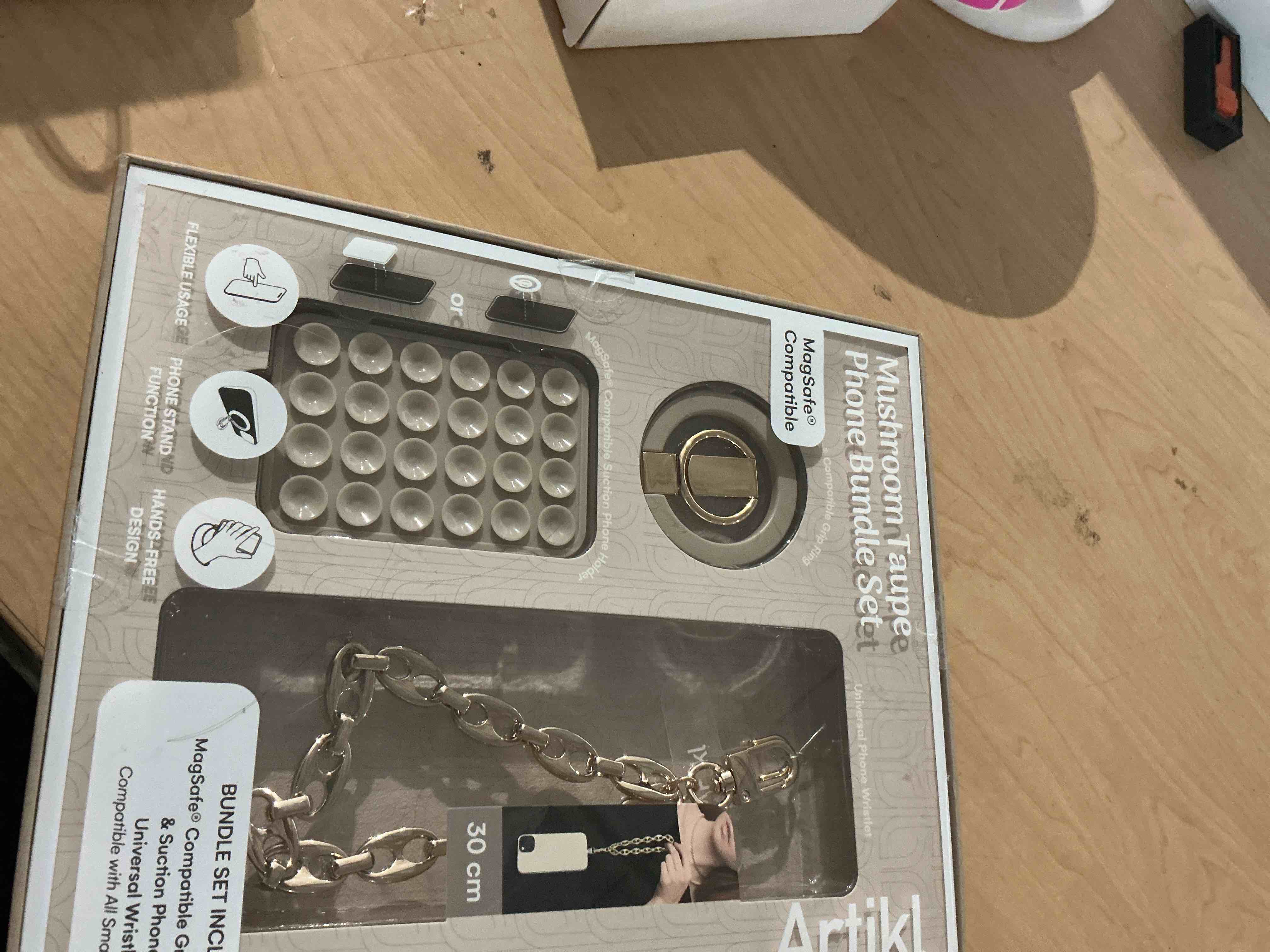 https://s3.amazonaws.com/lotting-images-prod/NonstopDeals/PNK4929809_1781819204847.jpeg