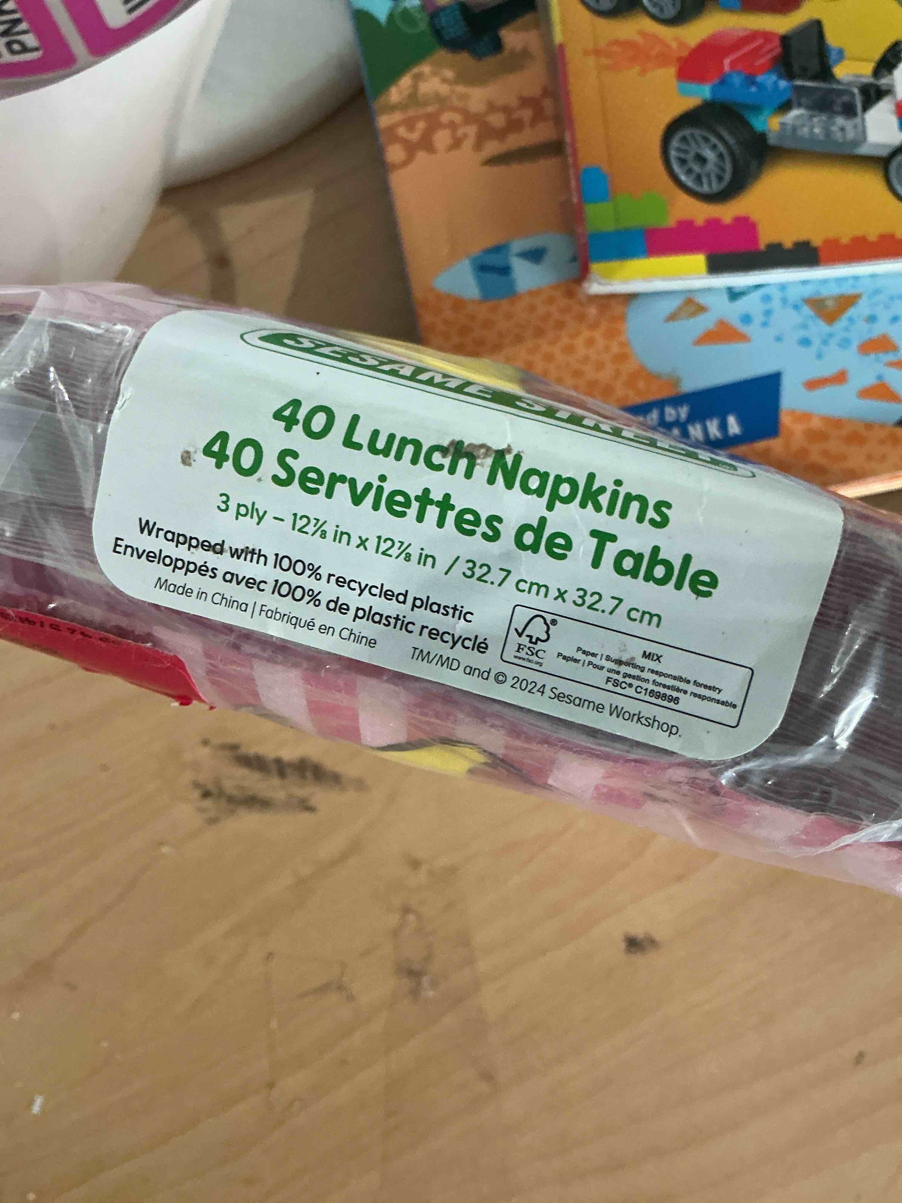 Condition photo showing New/Like New for sesame street 40 lunch napkins