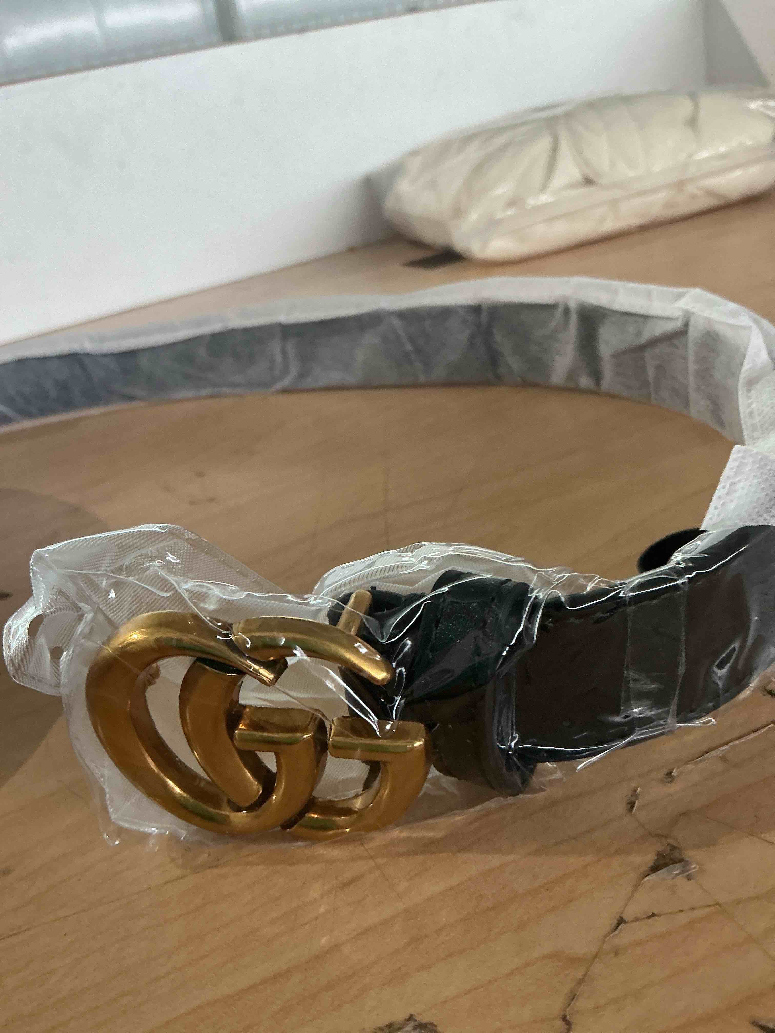 Condition photo showing New/Like New for women reversible leather belt with fashion gold buckle for dresses, jeans, and coats,width 1.1"