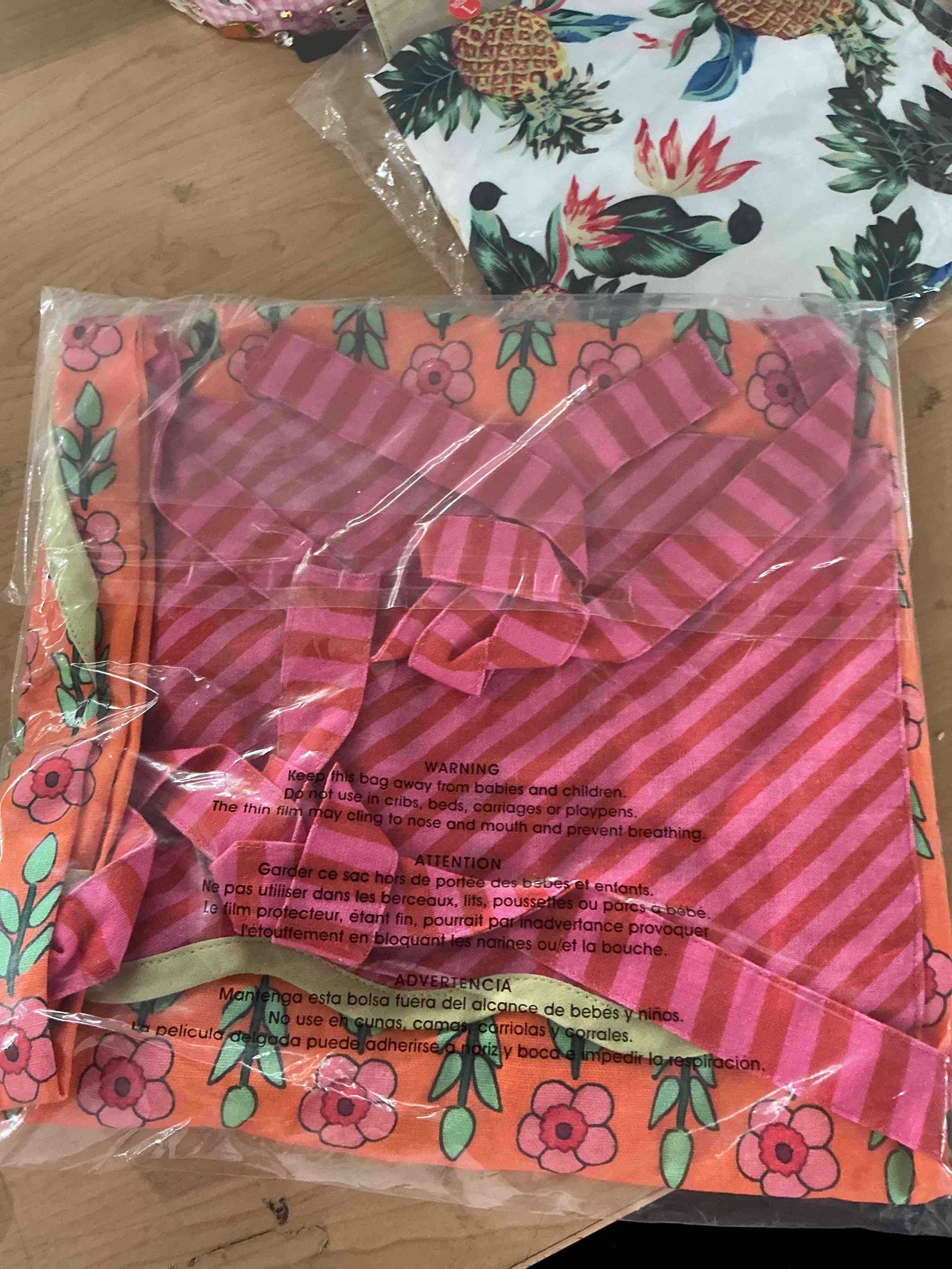 Condition photo showing New/Like New for purpose, studio, handmade printed aprons my ducks are absolutely not in a row