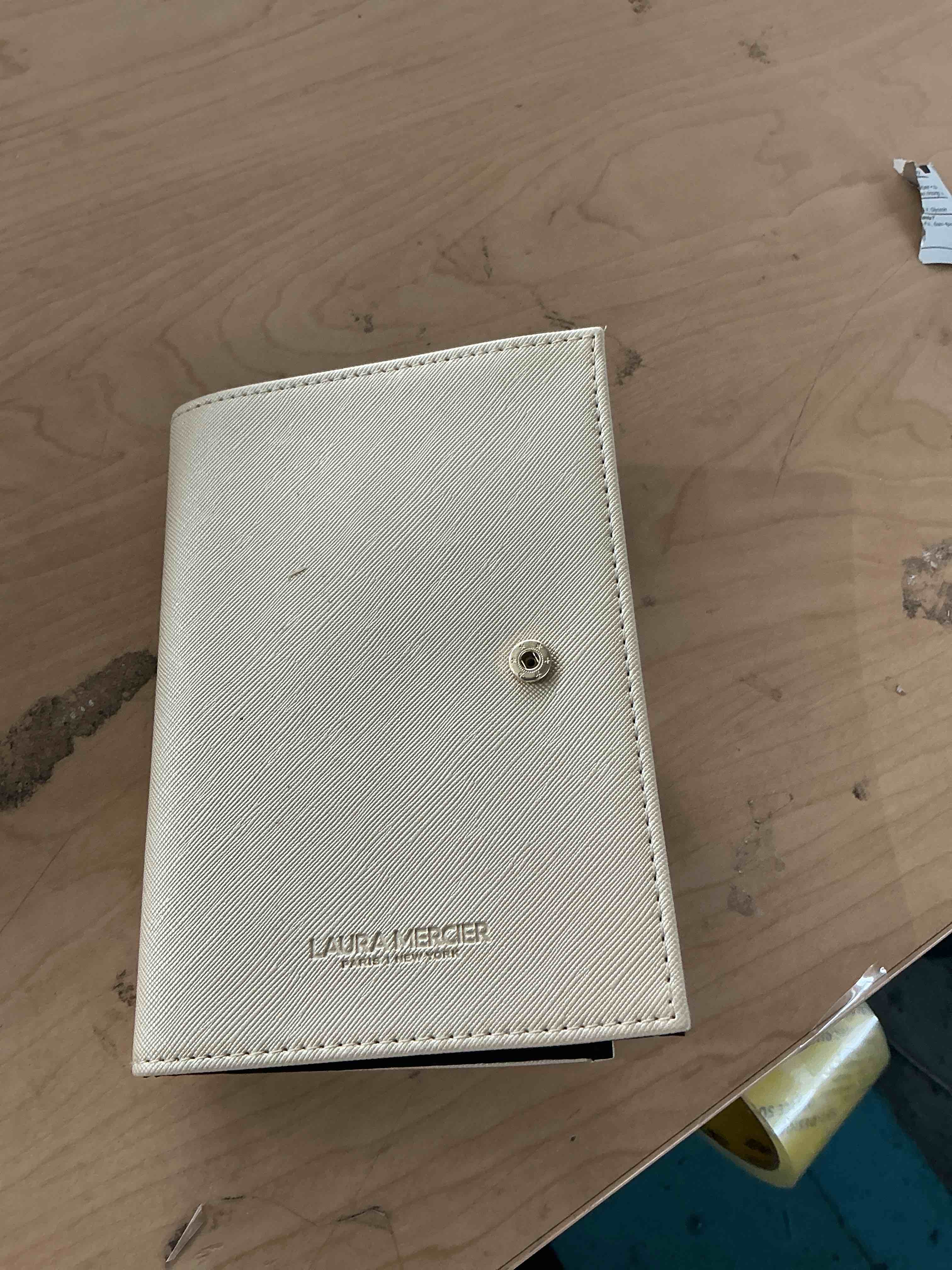 https://s3.amazonaws.com/lotting-images-prod/NonstopDeals/PNK4929975_1781896788733.jpeg