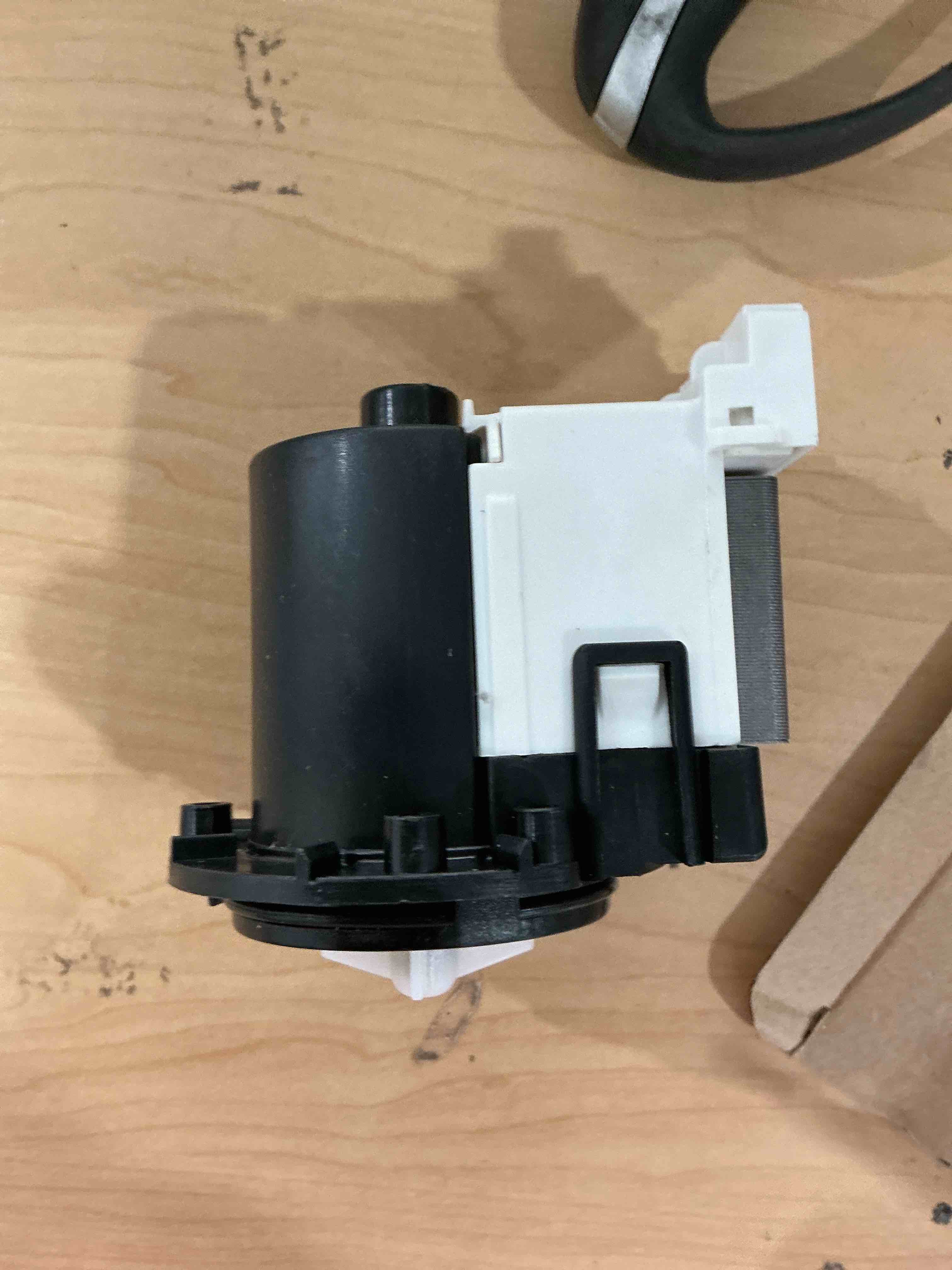 Condition photo showing Good Condition for 4681ea2001t washer drain pump motor, washer drain pump fit for lg/kenmore wm2101hw wm3270cw wm3431hs wm3770hva washing machines, replace for ap5328388 4681ea1007g 4681ea1007d 4681ea2001n