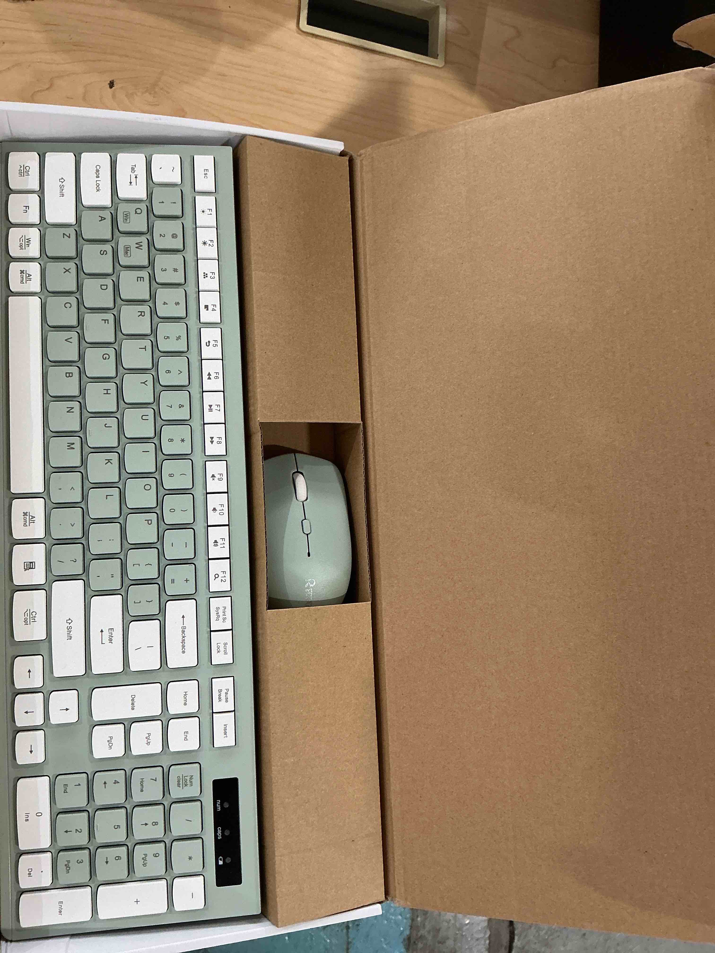 Condition photo showing Good Condition for wireless keyboard and mouse combo, full-sized wireless keyboard and adjustable dpi mouse, 2.4ghz usb receiver, silent keyboard and mouse for pc, windows, mac, desktop, laptop (avocado green)