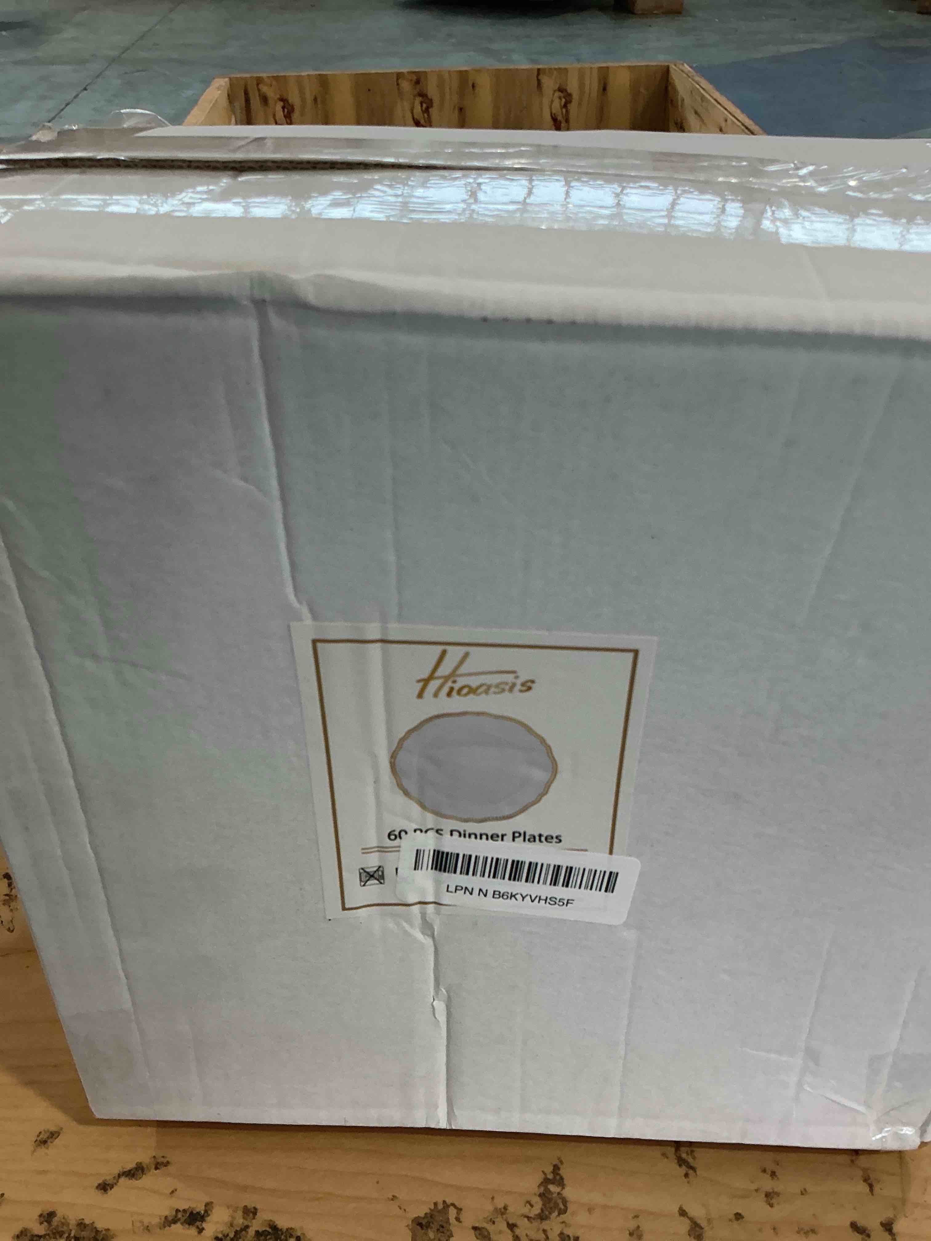 Condition photo showing New/Like New for hioasis 60pcs gold plastic plates - white and gold disposable dinnerware with gold rim, heavy-duty, 10 inch, dinner plates for party & wedding white and gold 10 inch