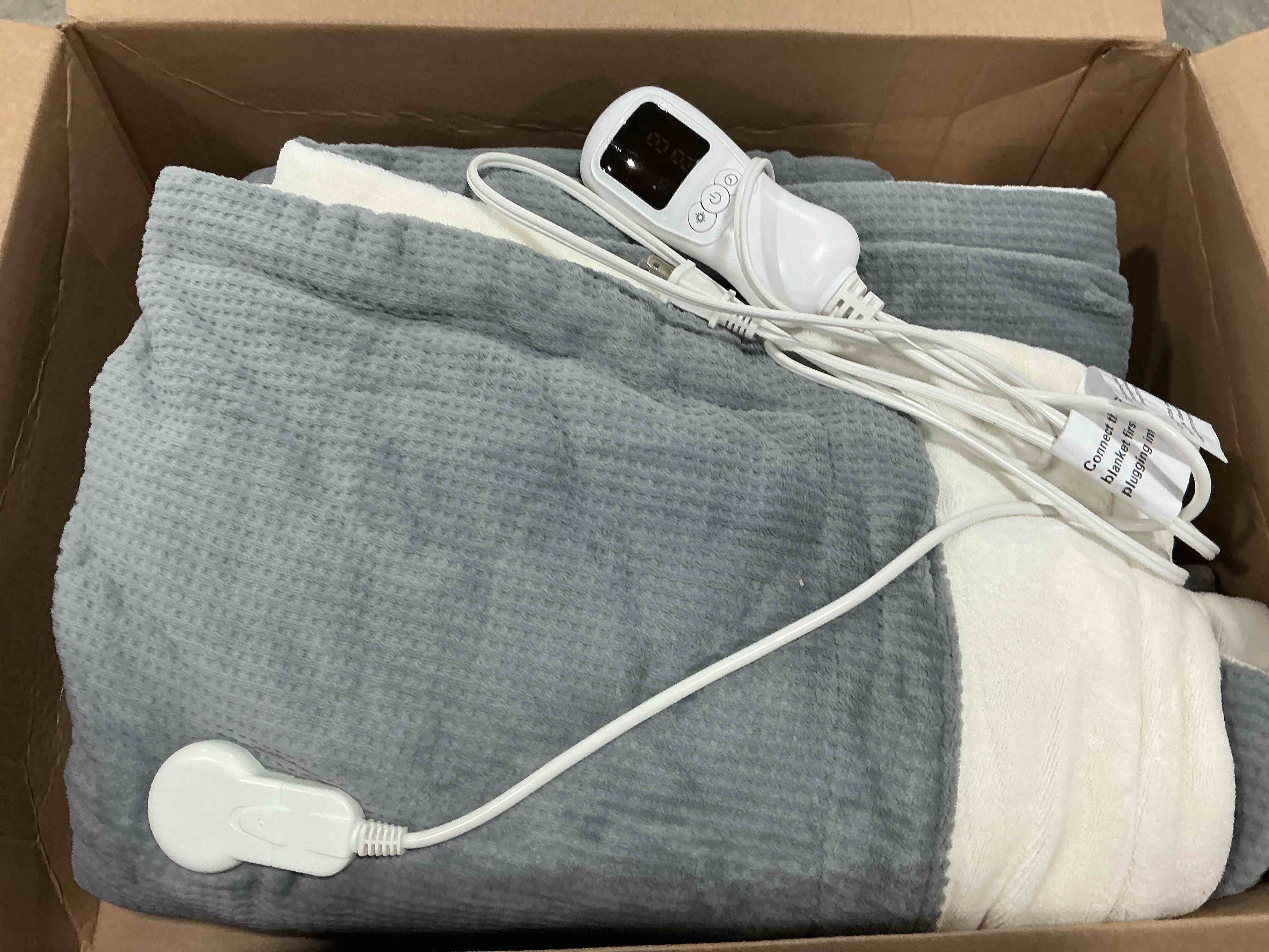 https://s3.amazonaws.com/lotting-images-prod/NonstopDeals/PNK4933188_1777489849292.jpeg