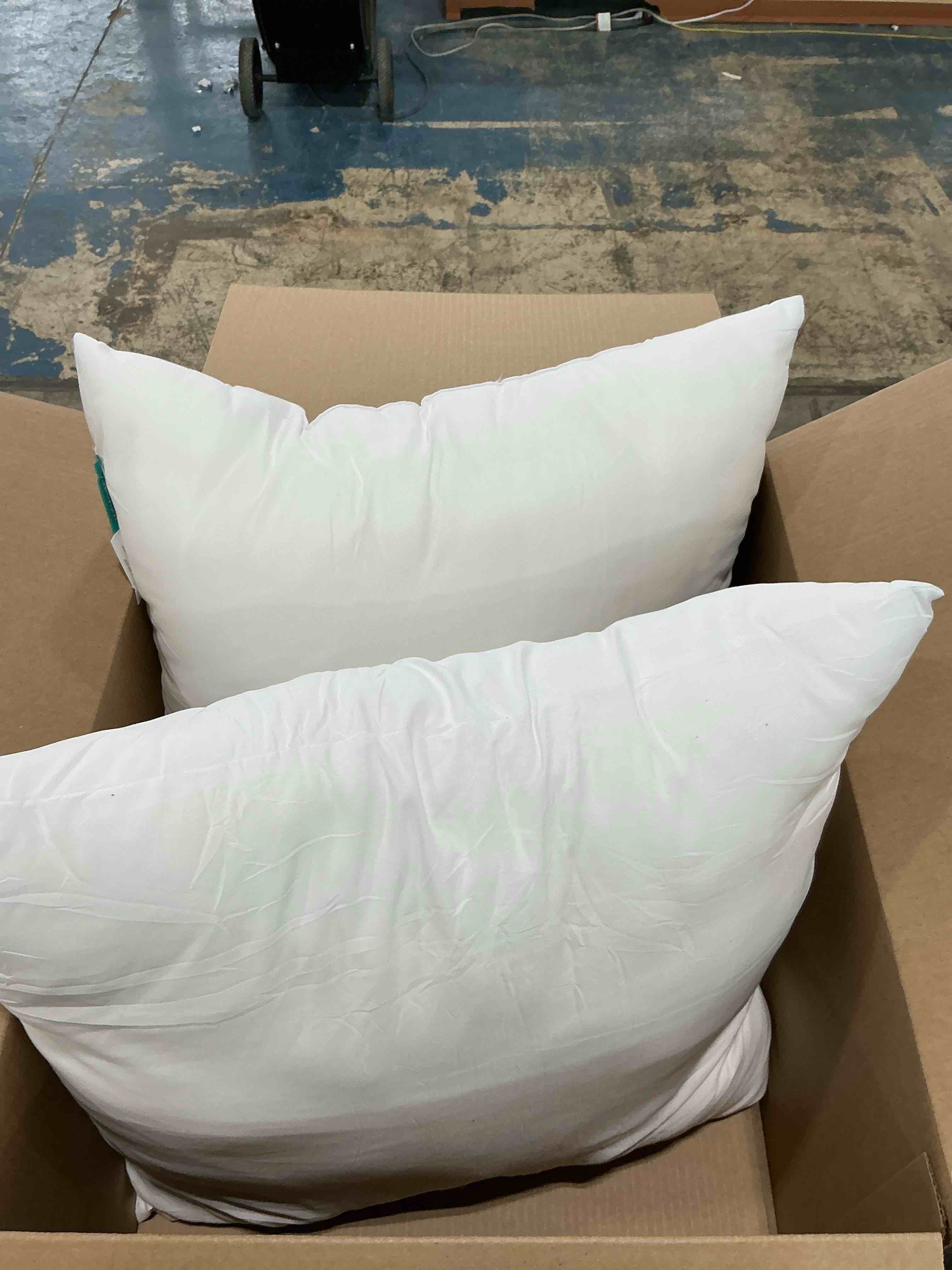 https://s3.amazonaws.com/lotting-images-prod/NonstopDeals/PNK4933792_1777742999600.jpeg