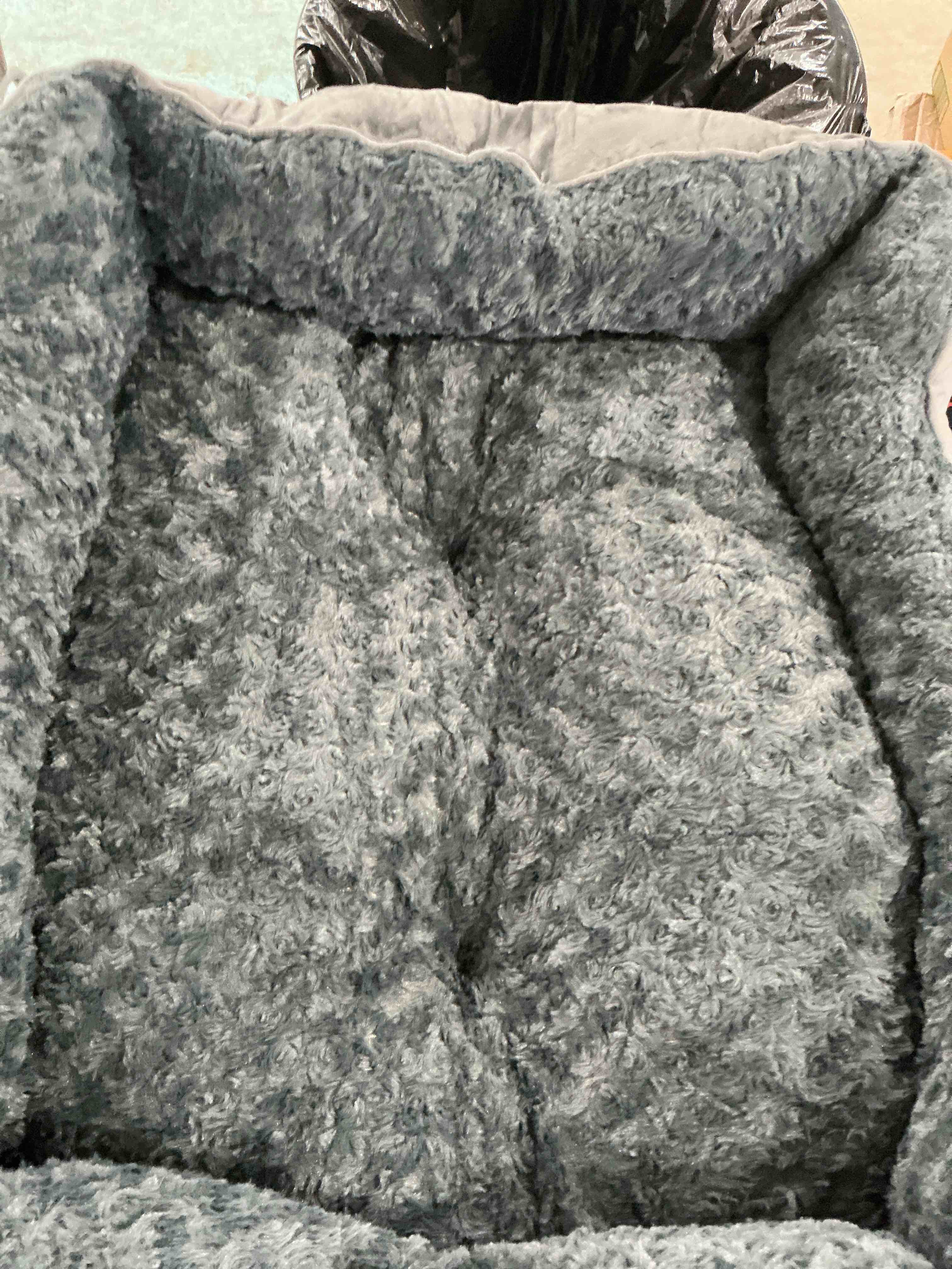 Condition photo showing New/Like New for invenho large dog bed for large medium small dogs, rectangle washable orthopedic dog bed, soft calming sleeping puppy bed durable pet cuddler with anti-slip bottom l(30"x24"x9")