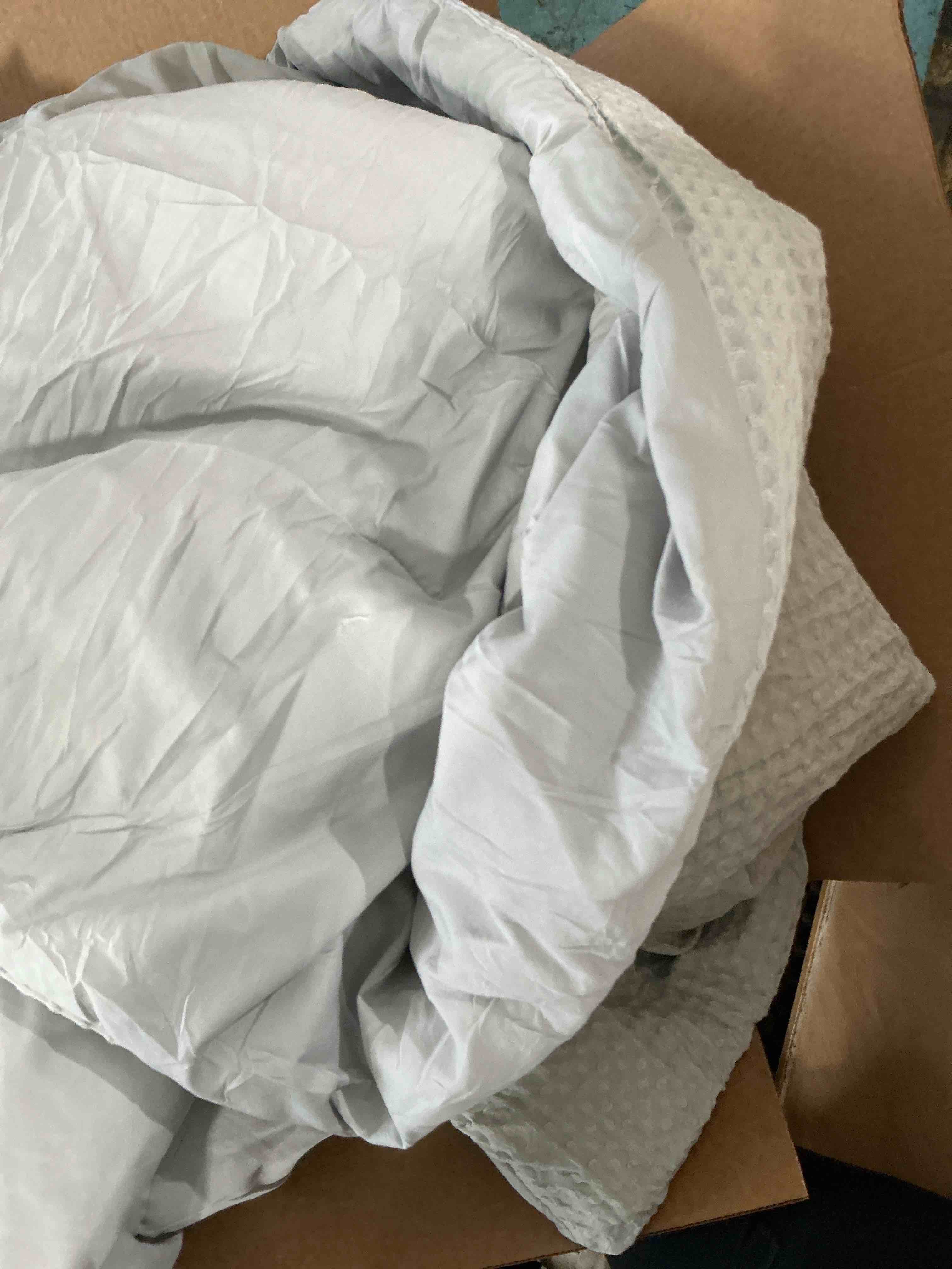 exclusivo mezcla king quilt bedding set, lightweight soft bedspreads coverlets with 2 pillow shams, modern teal oversized quilts king size for all seasons