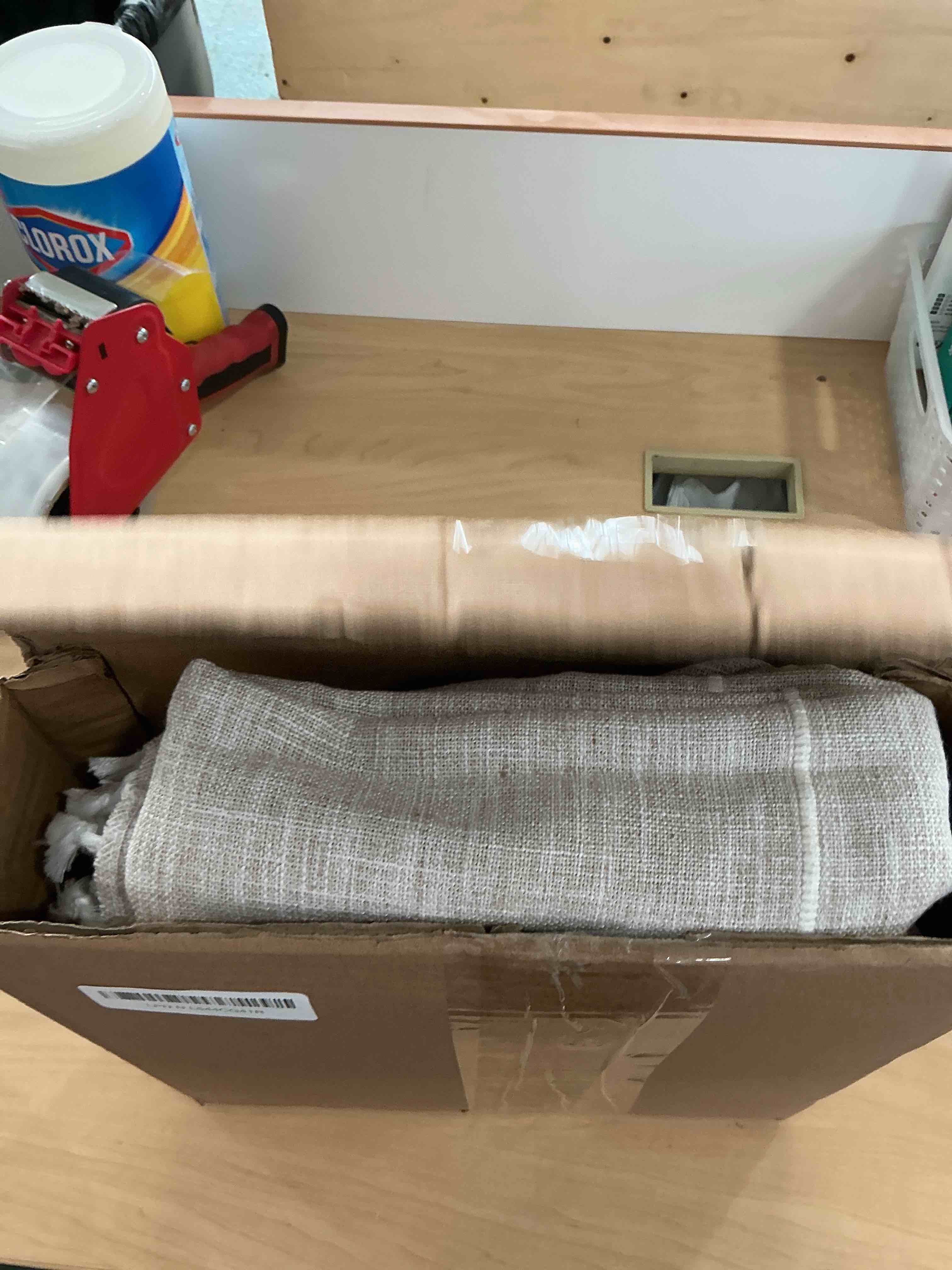 Condition photo showing Good Condition for Oubonun Cotton Linen Rectangular Tablecloth - Wrinkle Resistant & Waterproof - Machine Washable Table Cloth with Tassels for Kitchen & Dining, 55''x102'', 8-10 Seats Light Coffee Plaid 102" x 55" (Rectangular)