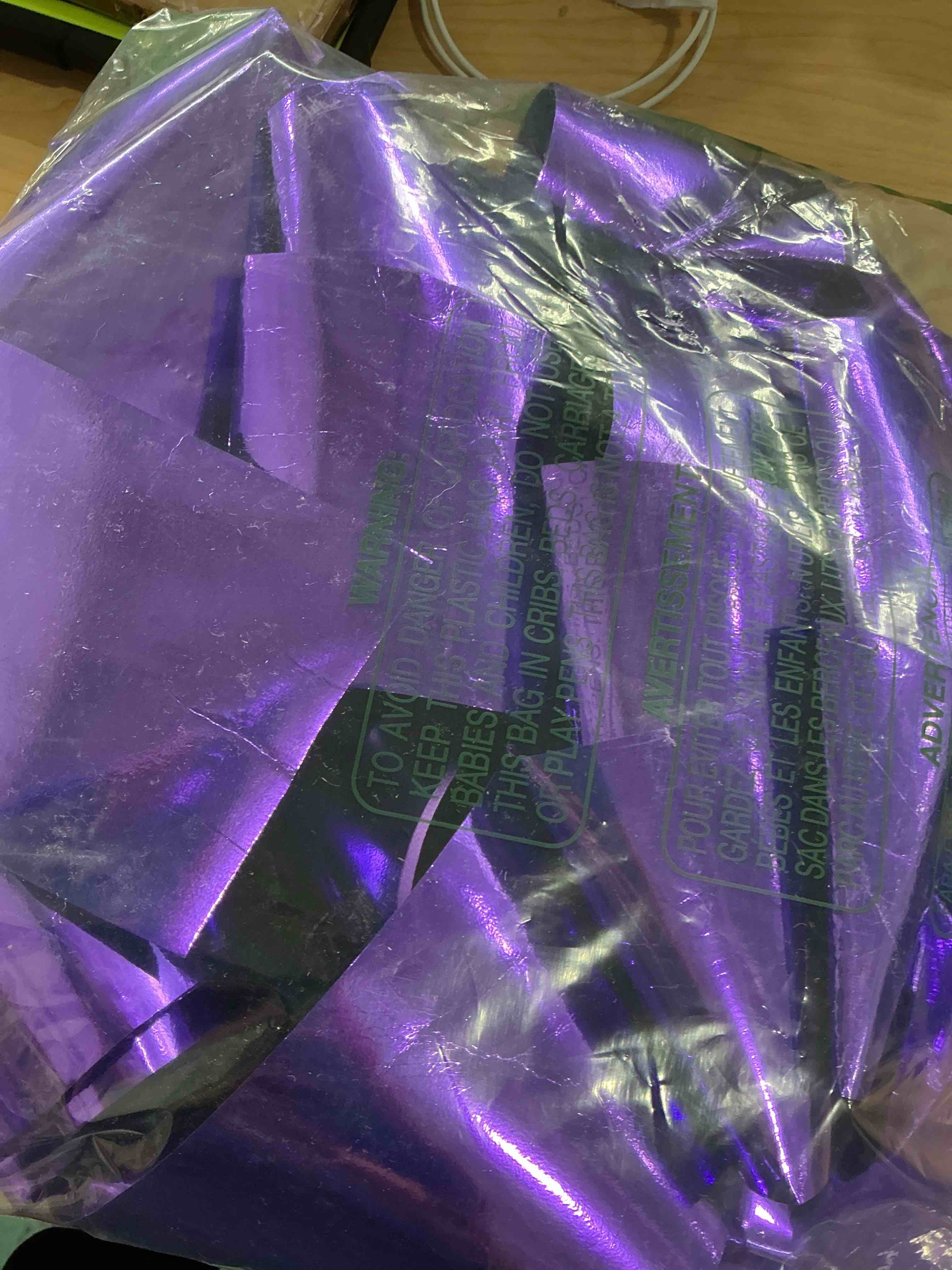Condition photo showing Good Condition for Zonon Big Car Bow Giant Car Bow with 20 ft Ribbon for Large Gift Wrapping New Houses Huge Present Birthday Christmas Decor(20 Inch,Glossy Purple) Glossy Purple 1 Count (Pack of 1)