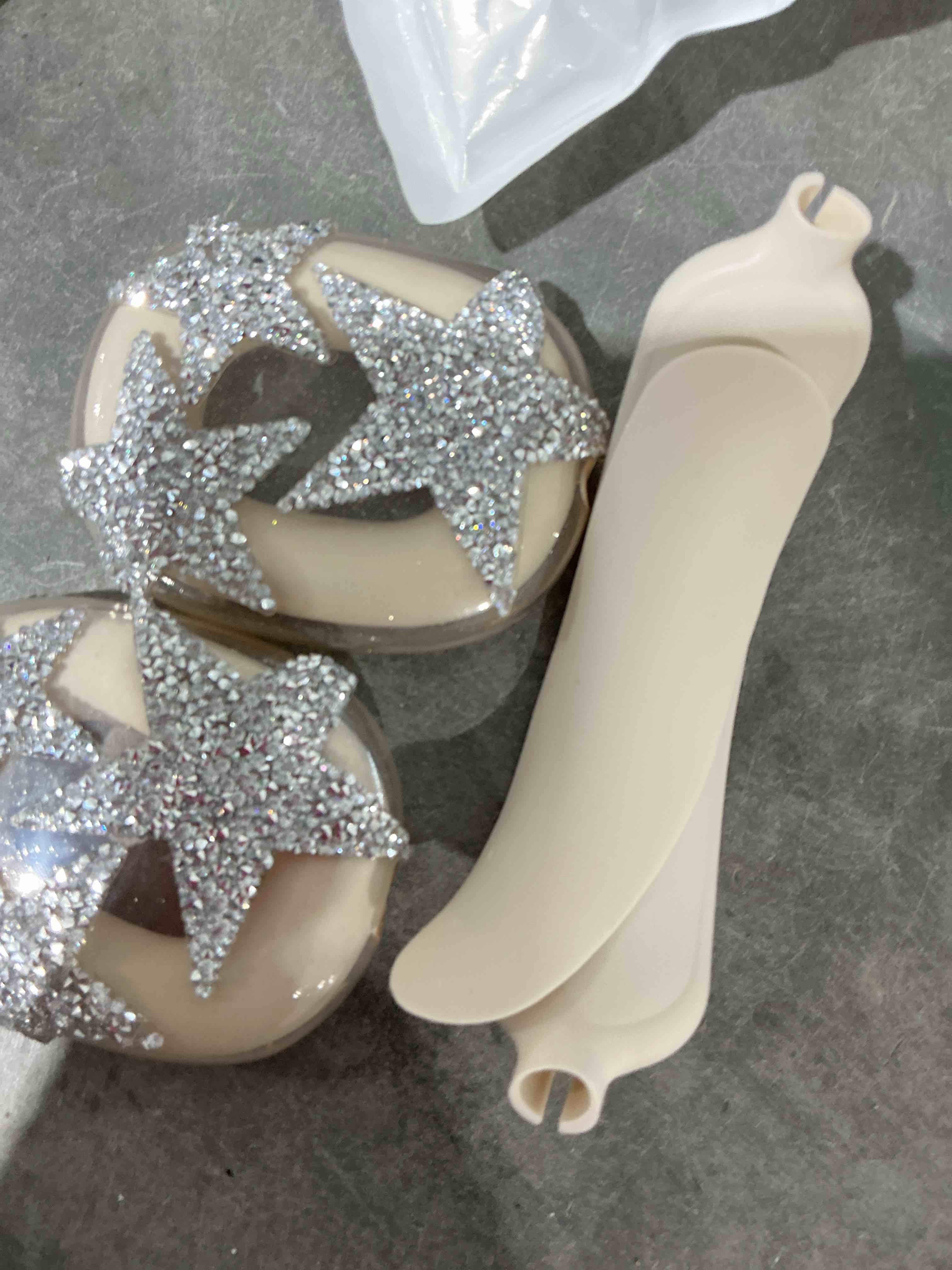 Condition photo showing Good Condition for [4 in 1] Case Cover for AirPods Max Headphones (2024/2020) Ear Pad Case Cover/Headband Cover/Ear Cups Cover with Bling Star for Apple AirPods Max Headphones (Beige Star-T)