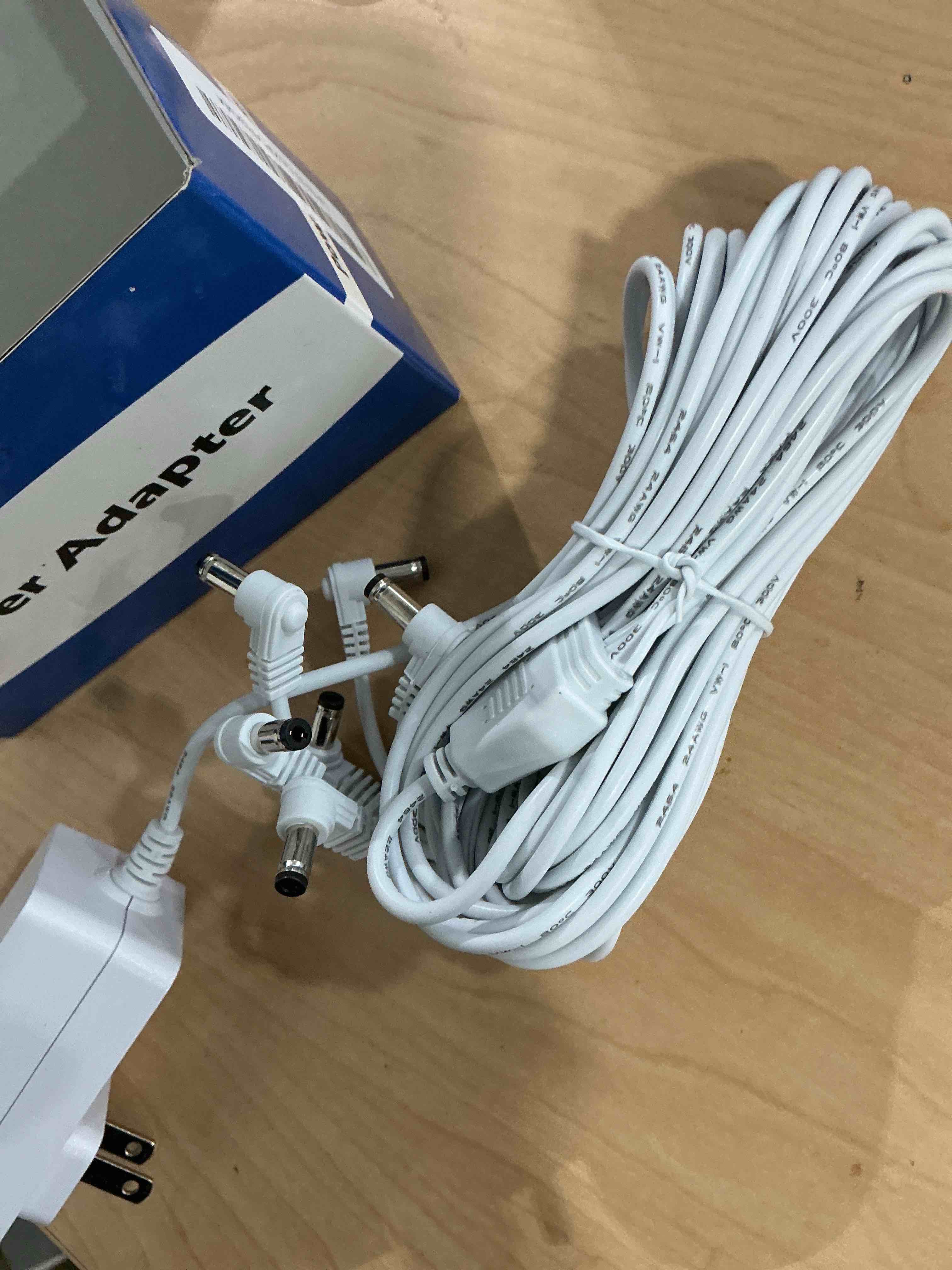 Condition photo showing Good Condition for AC/DC 4.5V Power Adapter Compatible with Lemax Lighted Accessory 74707 74295 84428 94566 94527 94563 94564 64517 44241 Fits for Christmas Micro Lighting Building Decoration (White, 6 Output)