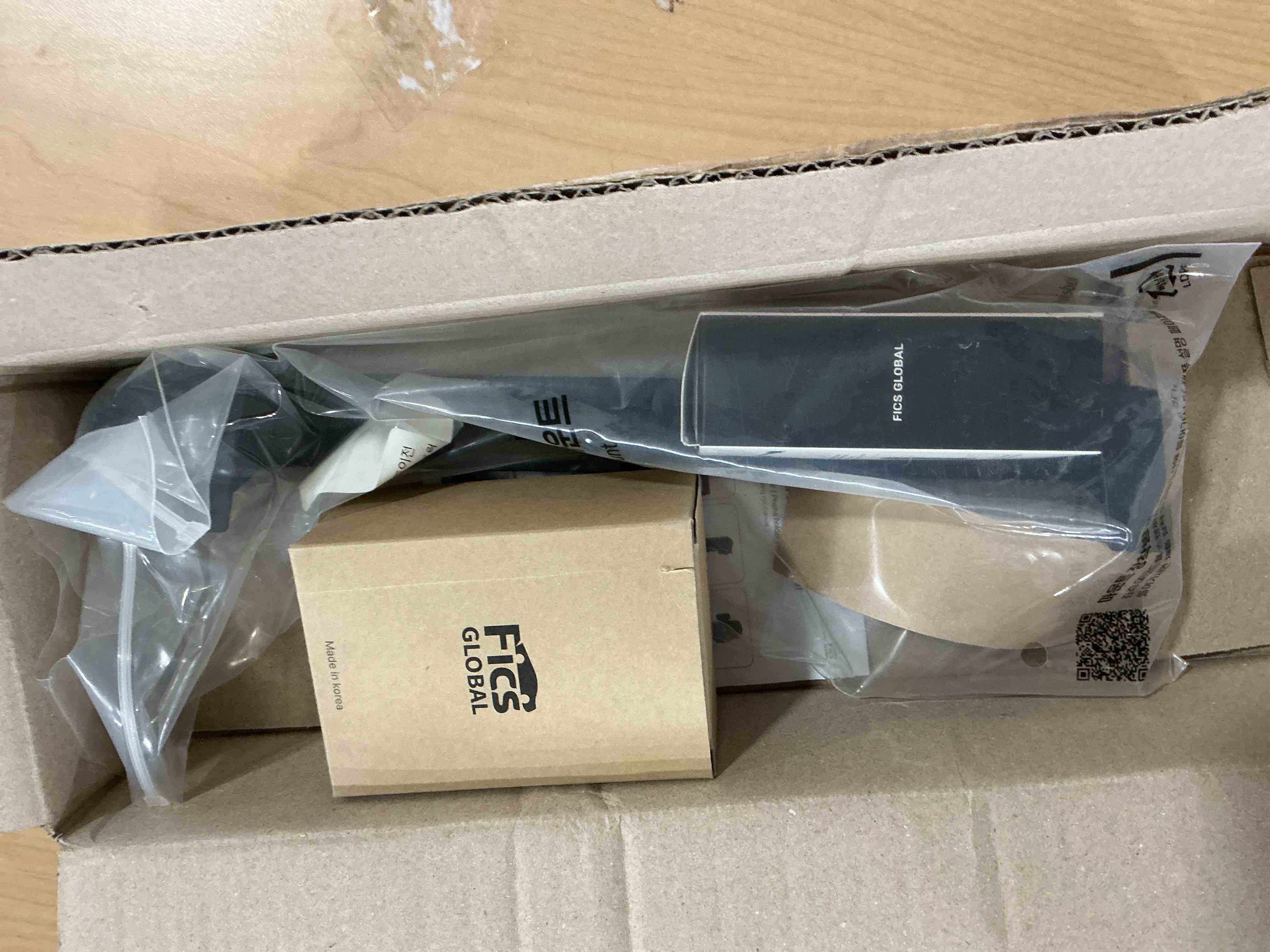 Condition photo showing New/Like New for FICS Car Phone Holder for Hyundai KONA 2021, 2022, 2023 – Custom-Fit Mount for Seamless Display Integration, Interior Accessories for Navigation Use, Stable Driving View