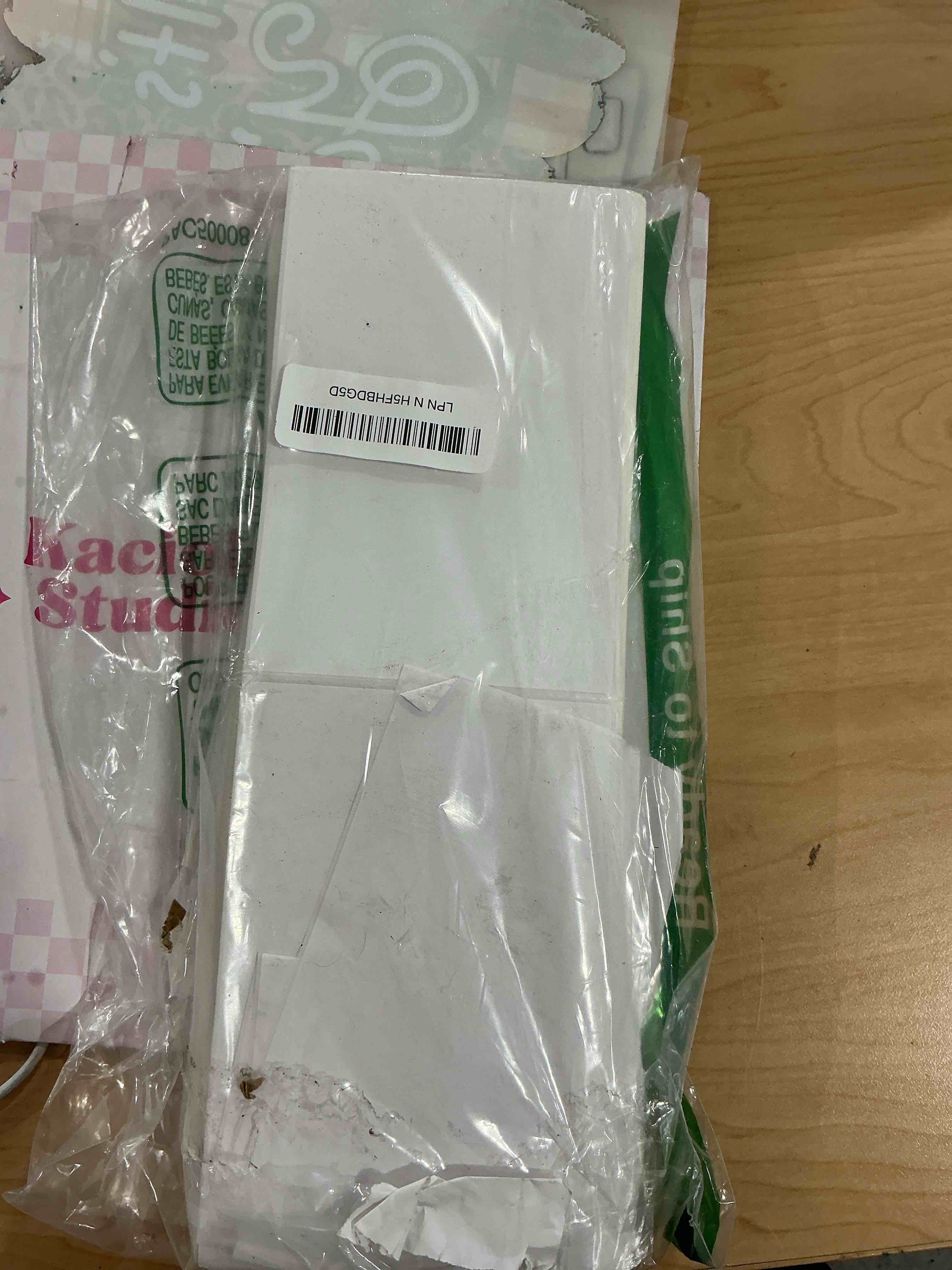 Condition photo showing Good Condition for 9527 Product Fanfold 4 x 6 Direct Thermal Labels White Perforated Shipping Labels, 500pcs per Stack,1 Stack 1 Stacks | 500 Labels White