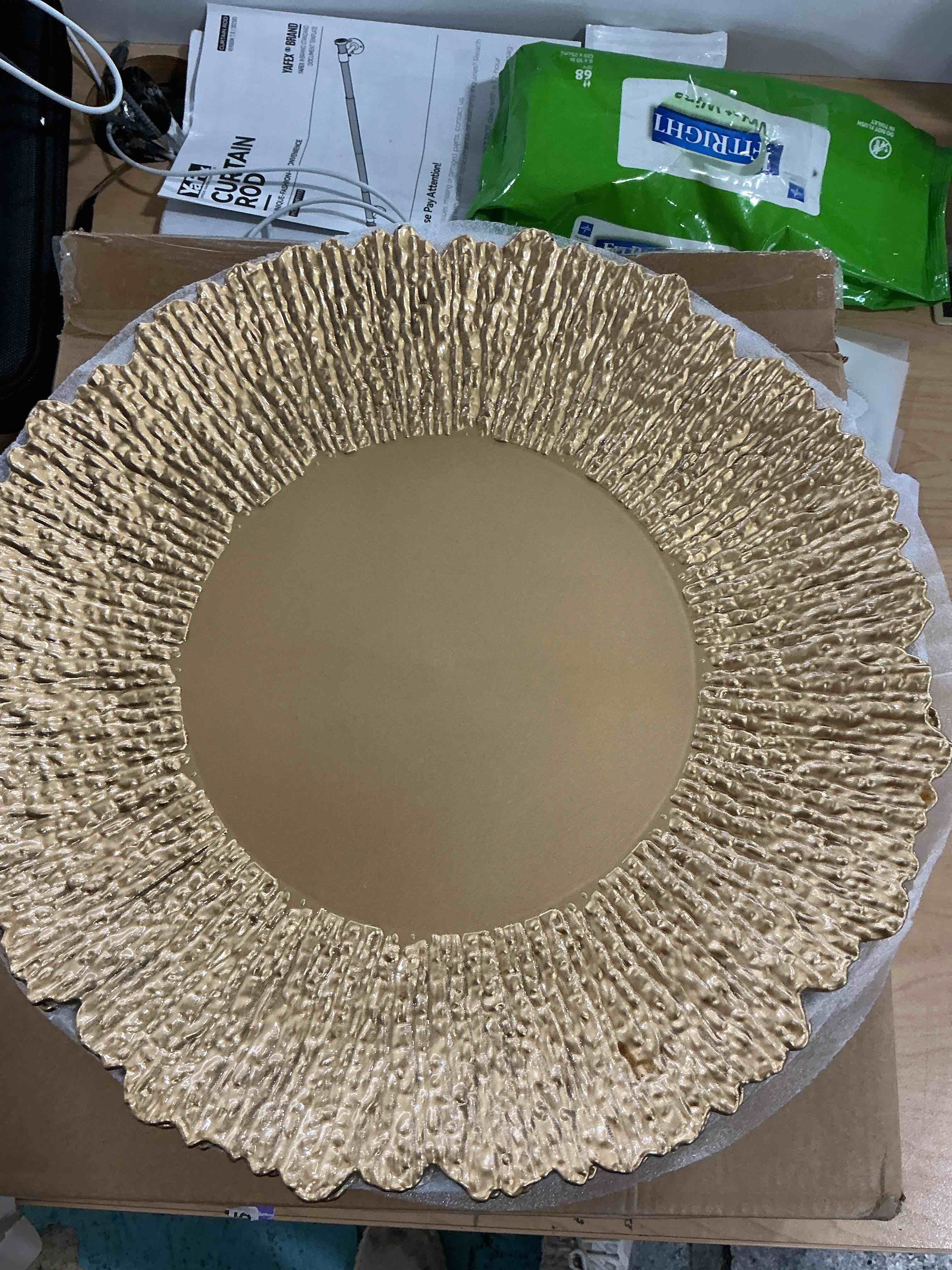 Condition photo showing New/Like New for Coloch Set of 12 Plastic Charger Plates, 13" Reusable Reef Serving Chargers for Dinner Plate Round Shiny Decorative Charger Plate for Wedding, Catering, Parties, Restaurant, Home Dinner Use (Gold)