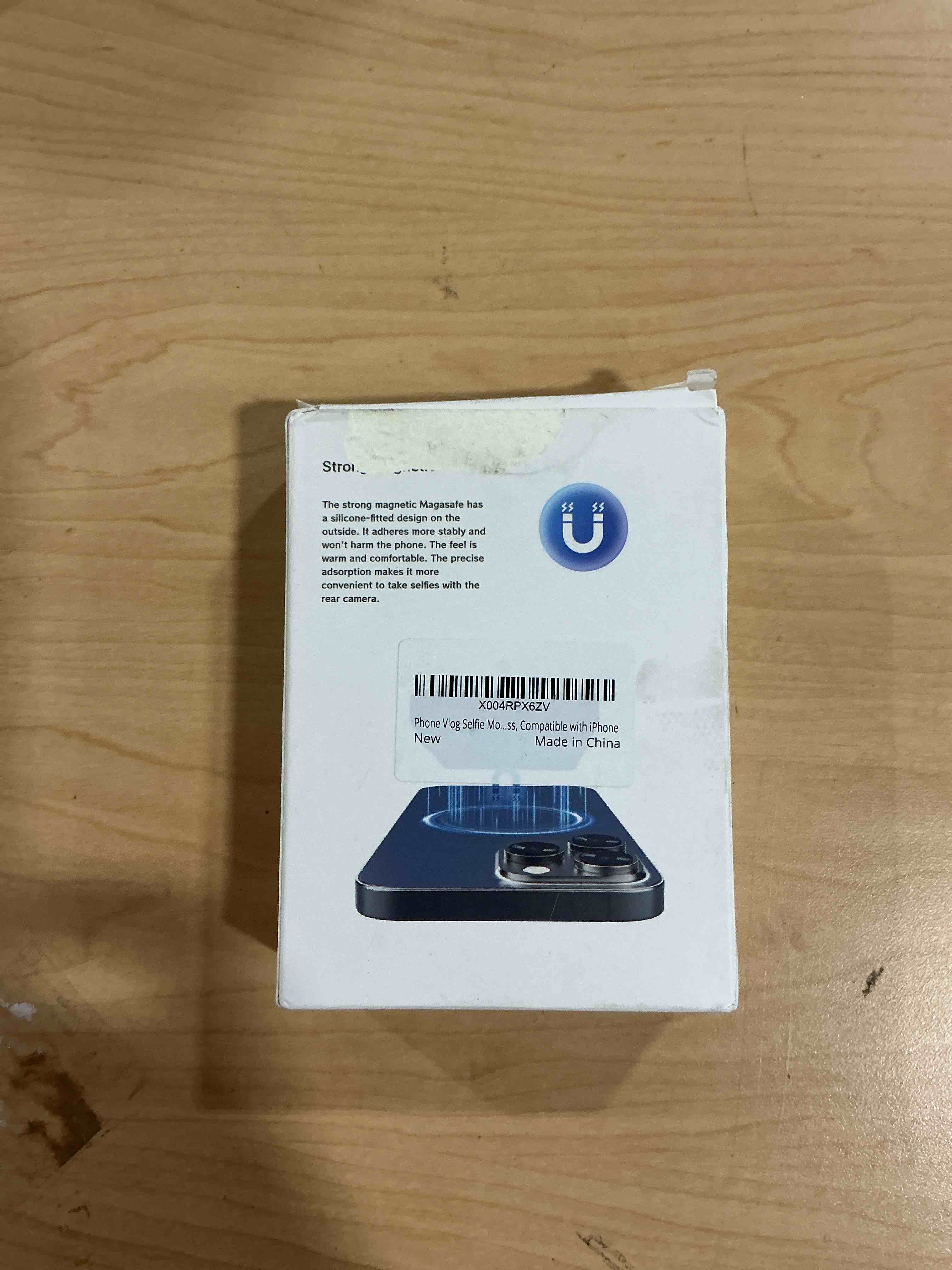 Condition photo showing New/Like New for Vlog Selfie Monitor Screen iPhone, 4K 60fps Recording, Wireless Screen Mirroring with Remote Control, Magnetic Fixation, 180° Rotation, 3 Levels of Brightness, Compatible with iPhone & Android Black