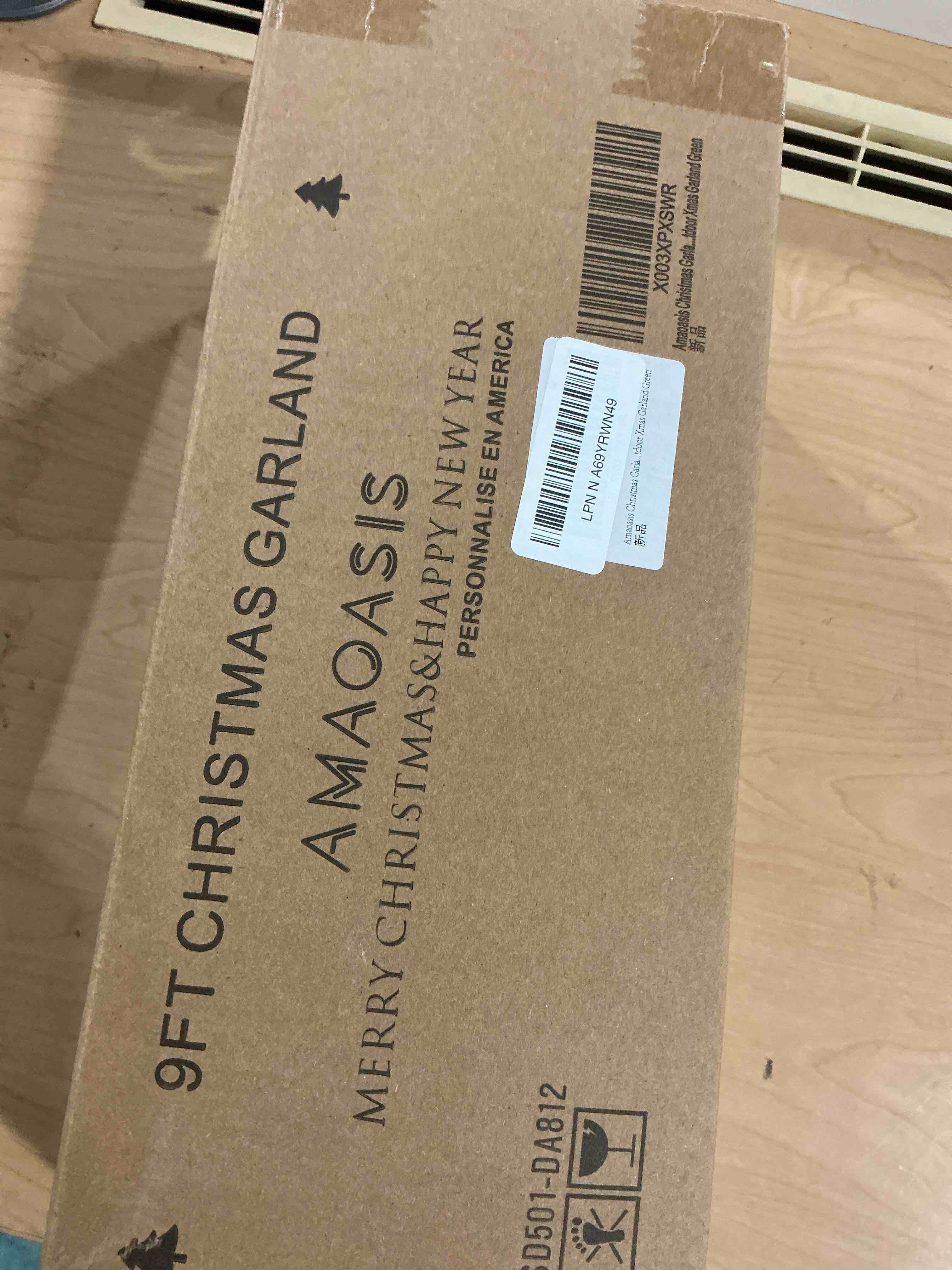 Condition photo showing Good Condition for Christmas Garland Prelit 9 Ft with 70 Led Lights, Battery Operated Christmas Decor for Mantle/Stair/Indoor/Outdoor Xmas Garland Green Green Battery Operated Polyvinyl Chloride (PVC)