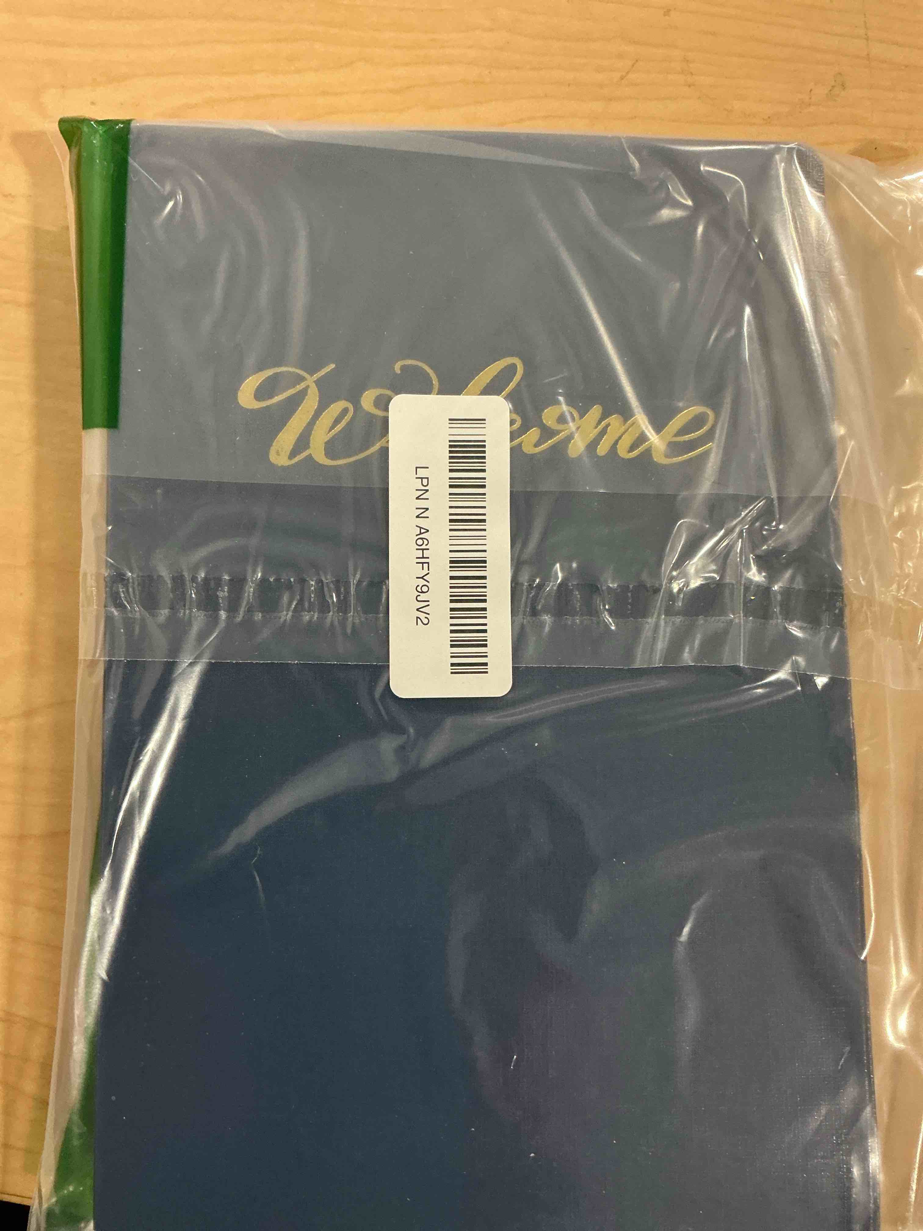 Condition photo showing Good Condition for 25 Pack 6 x 9 Inch Welcome Pocket Folders, Presentation, Employee File Folders for Weddings, Church, Party, Conference, Seminars, Bar Mitzvah (Dark Blue Linen) 6 x 9 Inch Dark Blue Linen 25