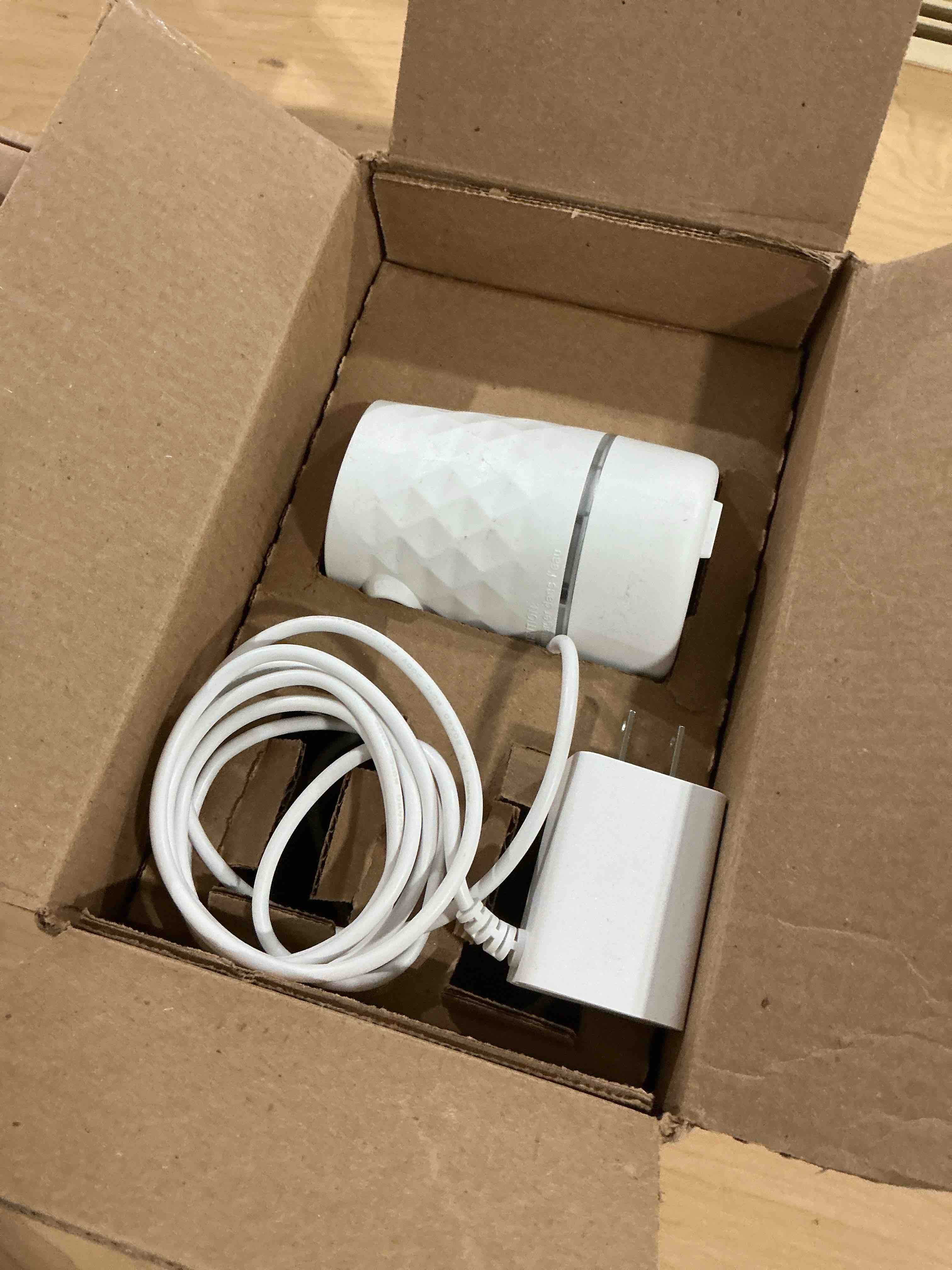 Condition photo showing Good Condition for Febreze Plug Scent Booster Starter Kit, Oil Diffuser, Air Freshener Plug in, Continuous Scent Device + 2 Gain Original Refills White - Gain Original