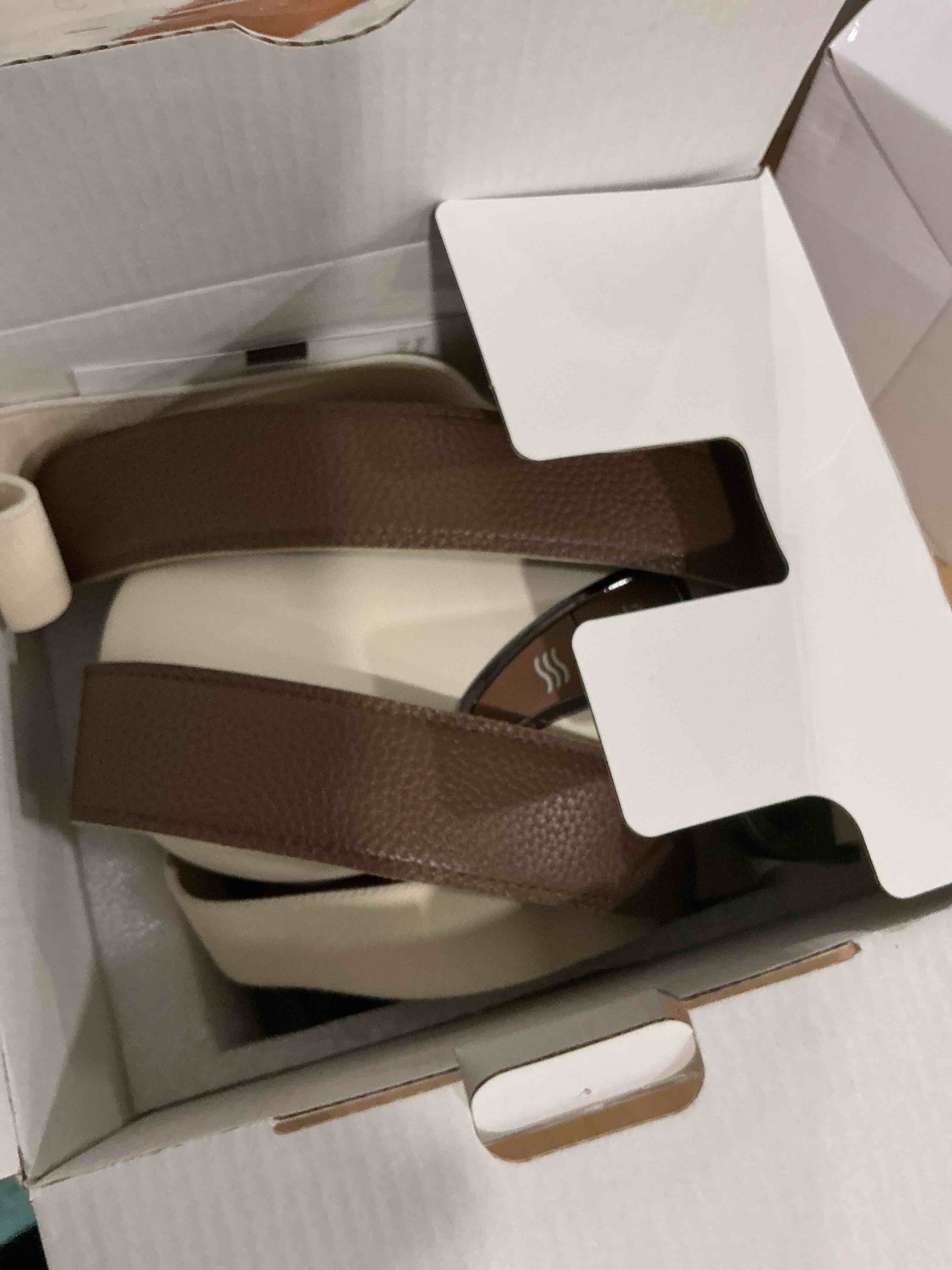 Condition photo showing Good Condition for LIDEEYA 4D Wireless Neck Shoulder Massager, Bionic Hands Deep Tissue Massage, Portable Electric Kneading Shiatsu Back Massager, 3 Relax Massage Modes, for Body Muscle Pain Relief, Gifts for Men Women White