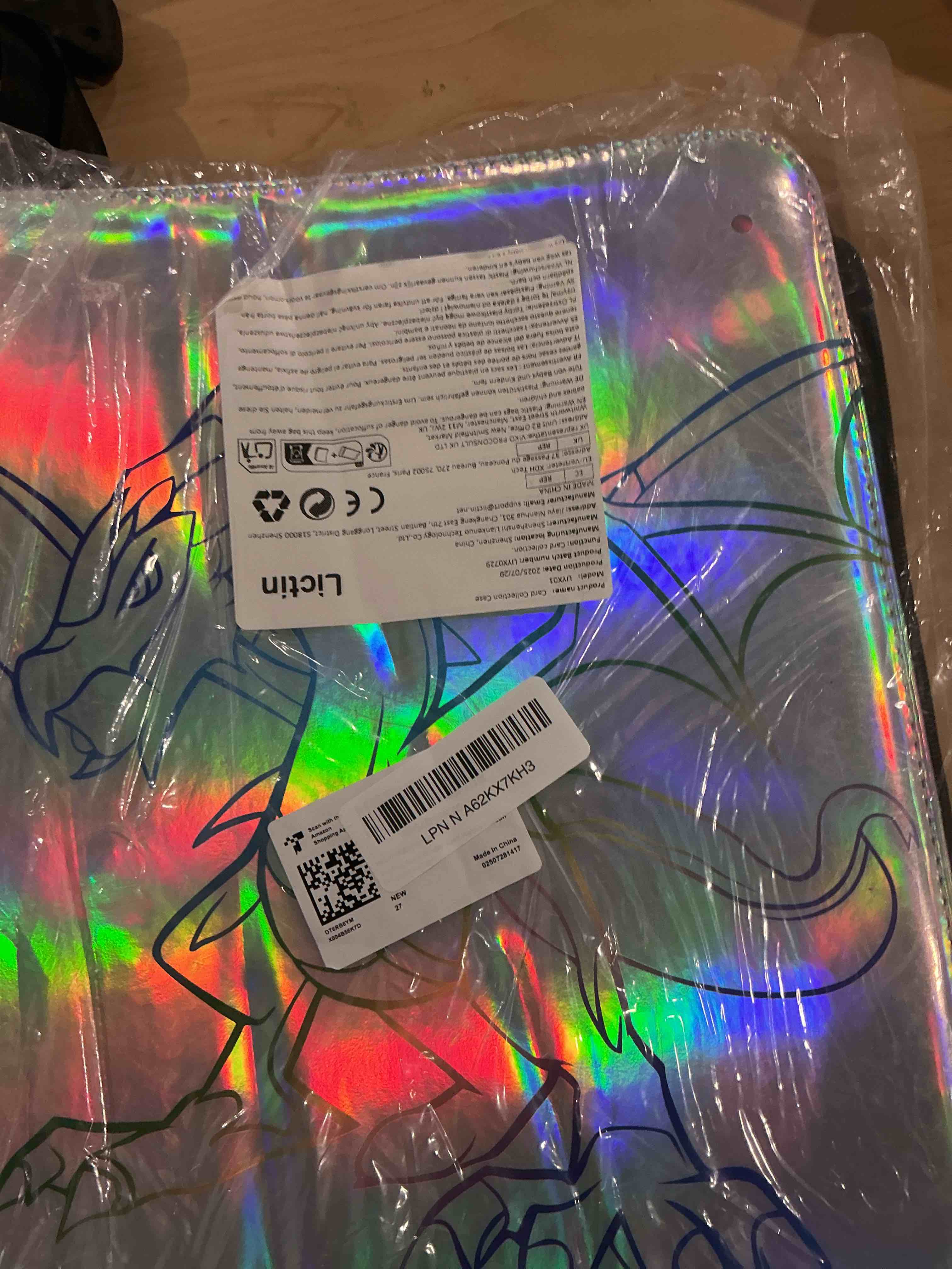Condition photo showing Good Condition for Trading Card Binder Card Holder - Lictin 9-Pocket Holographic Binder for Cards, Fits 810 Cards with 45 Removable Sleeves, 3-Ring Card Collection Album for Most Standard Size Cards, Double-sided