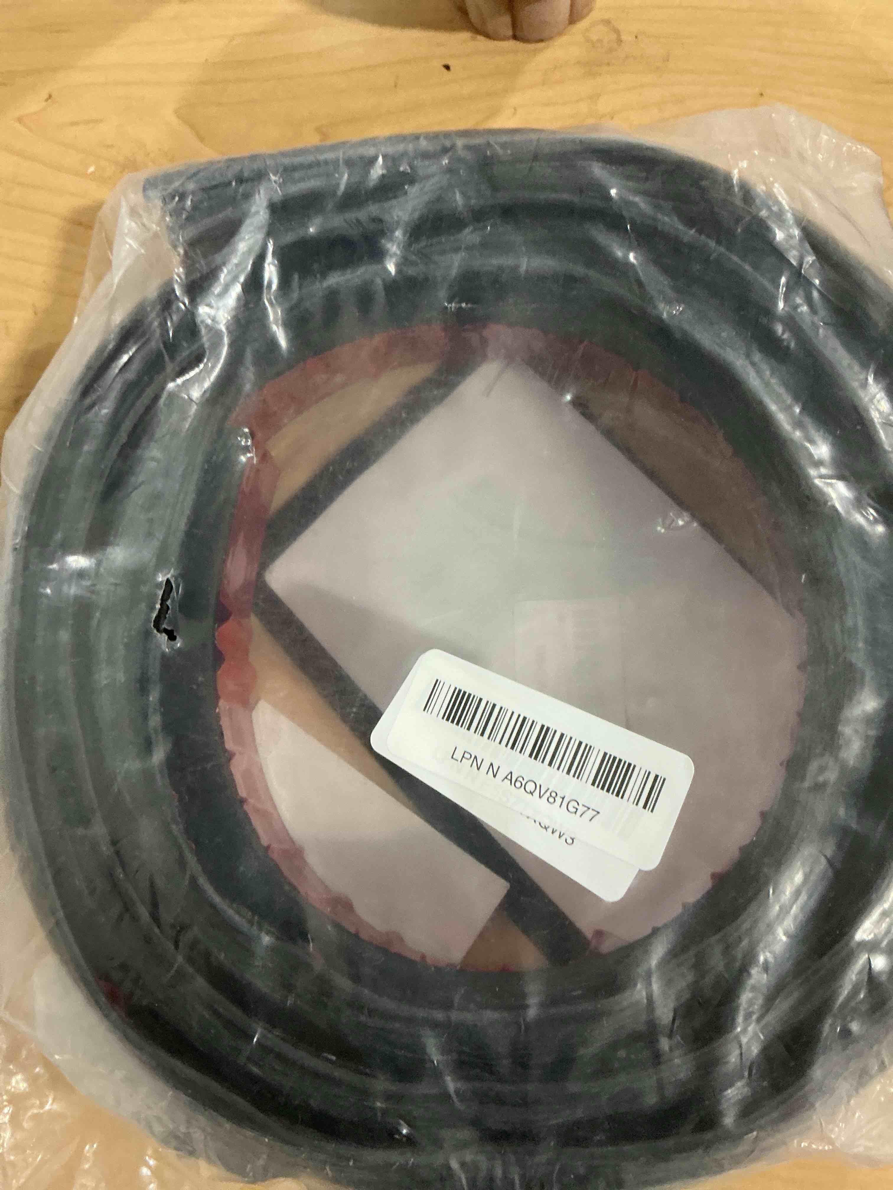 Condition photo showing Good Condition for Floor-Transition-Strip Door-Threshold 72 inch, 2/5 to 3/5 in Thresholds for Doorways, Edge-Reducer Transition-Strips for Door/Floor (Black) 2/5'' to 3/5'', 72 in Black