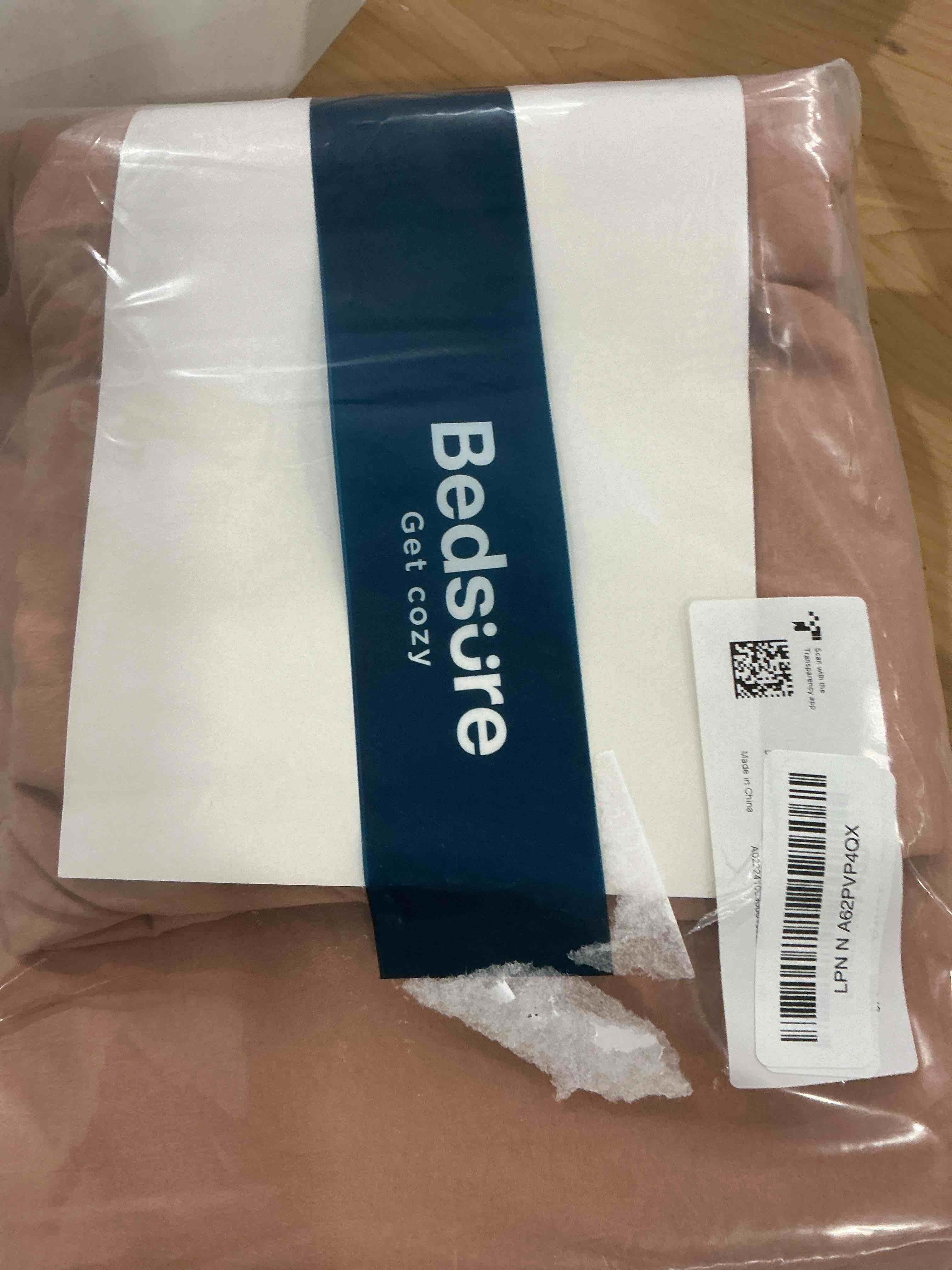 Condition photo showing Good Condition for Bedsure Taupe Duvet Cover King Size - 3 Pieces Prewashed Cotton-Like Extra Soft Bedding Set, Includes 1 Duvet Cover 104x90 Inches with Zipper Closure & 2 Pillow Shams, Comforter Not Included 02 -Taupe (No Comforter) King (104" x 90")