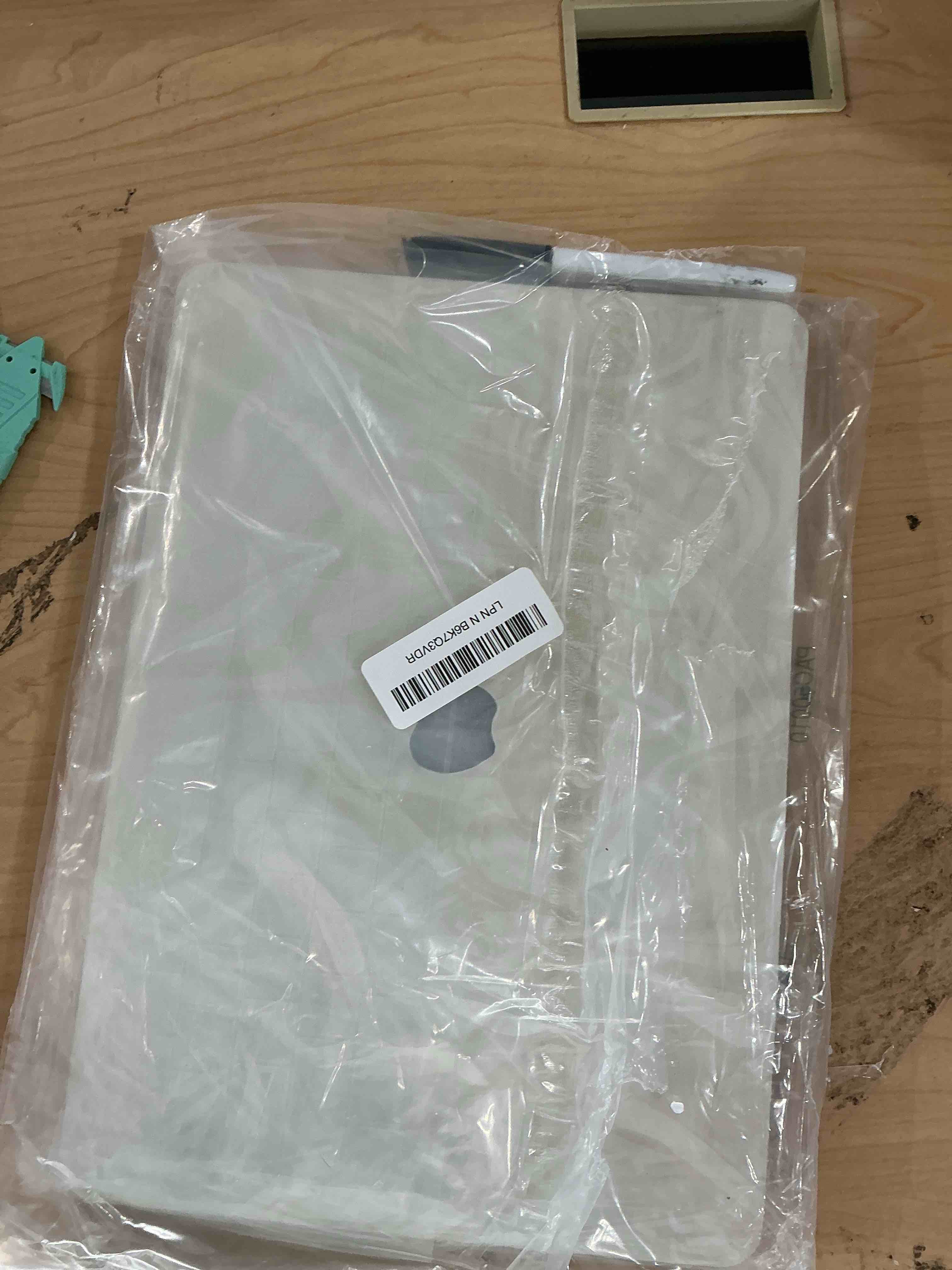Condition photo showing Good Condition for seorsok compatible with macbook air 13 inch case 2022 2021 2020 2019 2018 release a1932 a2179 m1 a2337 touch id,luxurious and skin-friendly leather plastic hard shell&keyboard cover, beige wave air13?a1932 a2179 m1 a2338? beige