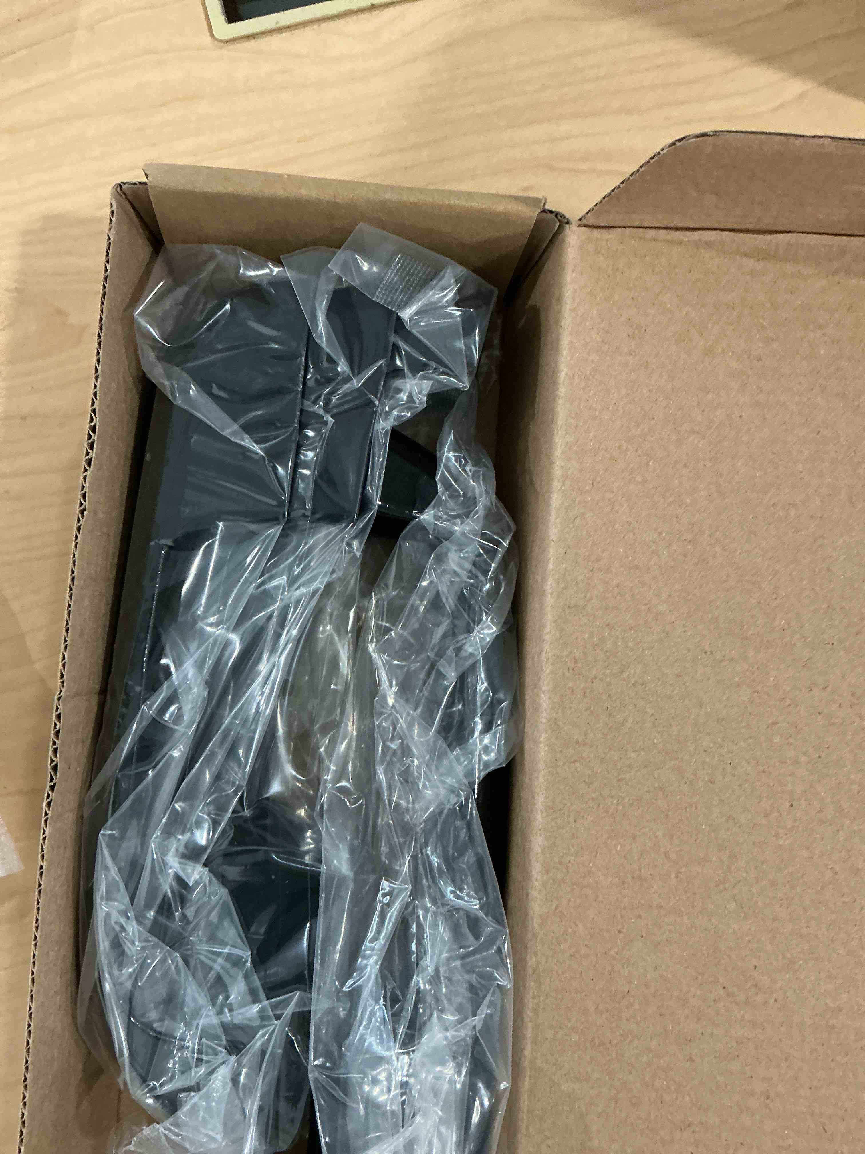 https://s3.amazonaws.com/lotting-images-prod/NonstopDeals/PPE3856083_1775141502385.jpeg