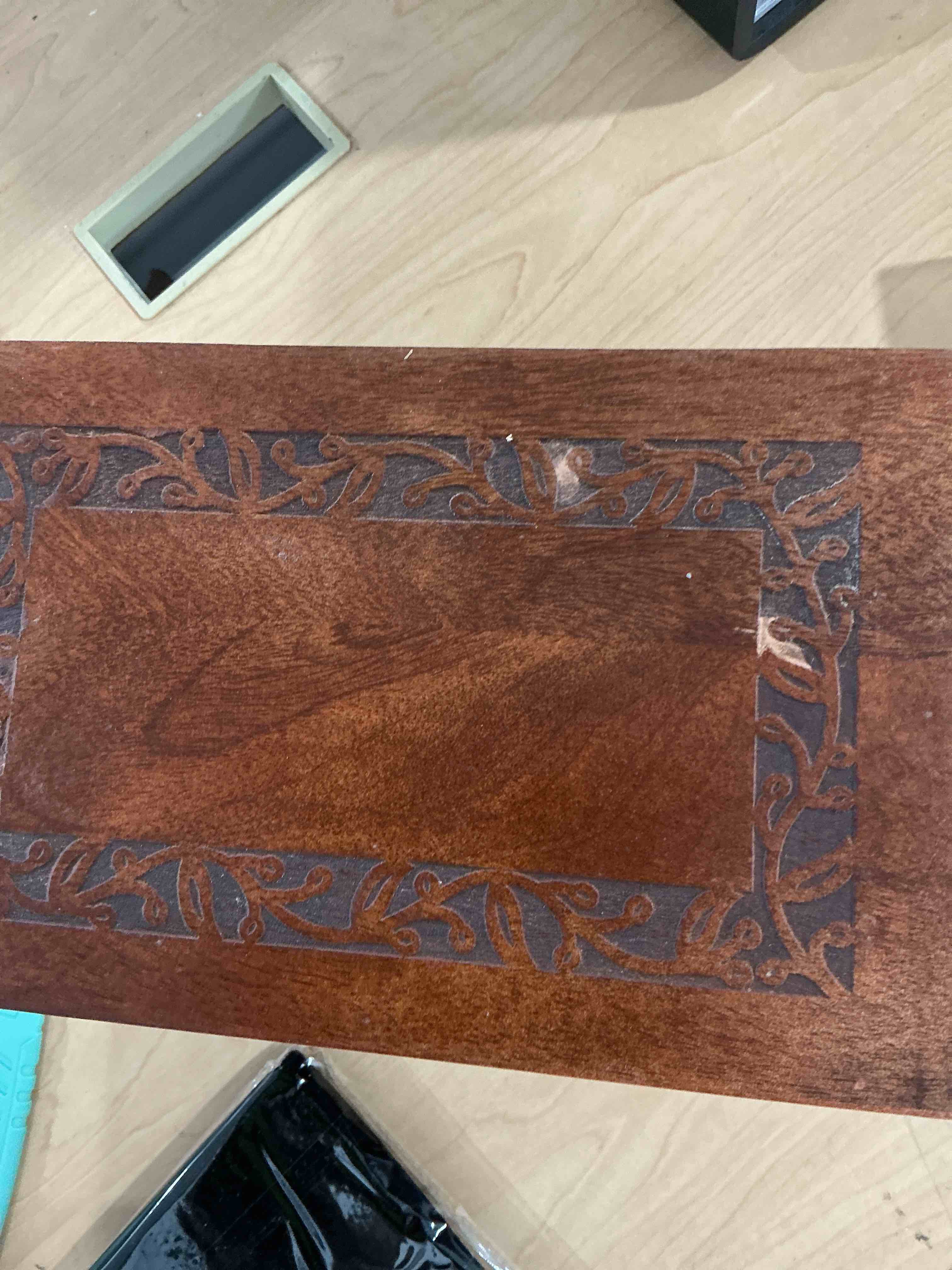 Condition photo showing Good Condition for handcrafted rosewood wooden urn for human ashes adult – 200 cubic inch capacity – engraved border funeral urn for ashes – memorial keepsake box border engraved