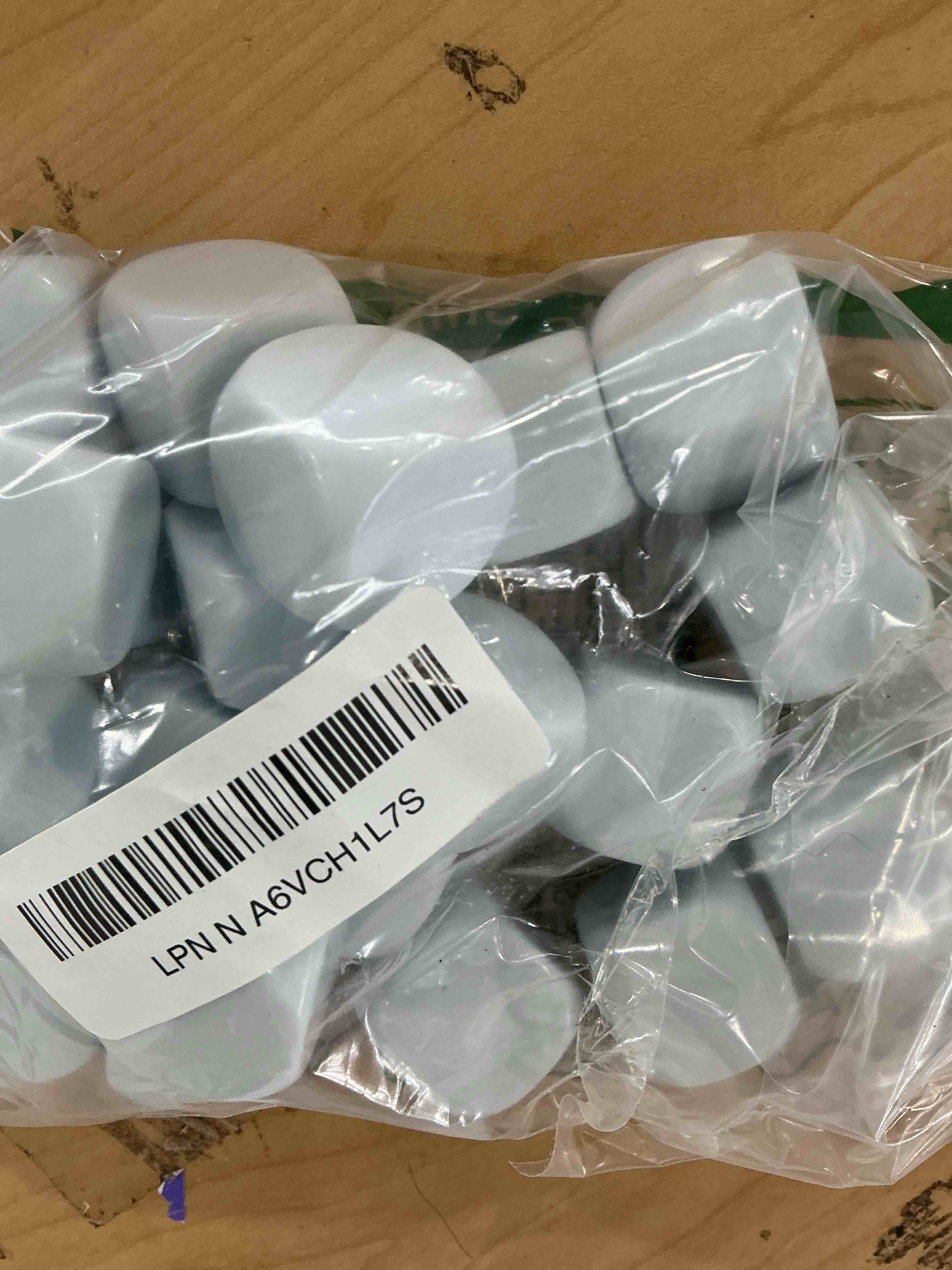 Condition photo showing Good Condition for 25mm acrylic dice with smoothed surface six sided dice with rounded corner blank white dice cubes for board games, diy sticker, math counting teaching, party fun 20pcs 20 25mm/0.98in